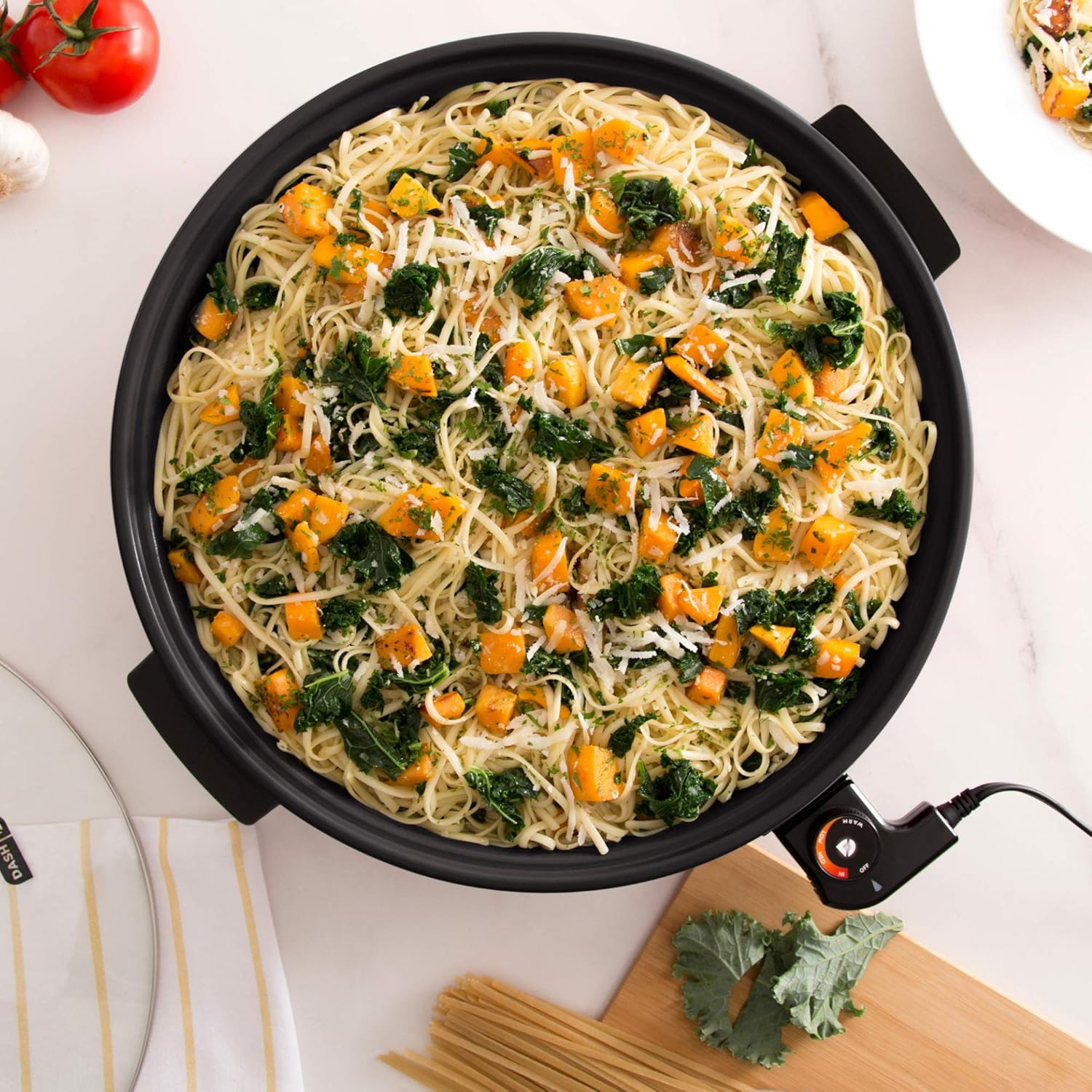 Dash Family Size Electric Skillet with 14 inch Nonstick Surface + Recipe Book for Pizza Burgers, Cookies, Fajitas, Breakfast & More, 20 Cup Capacity, 2.5 Inch Deep, 1400-Watt - Black