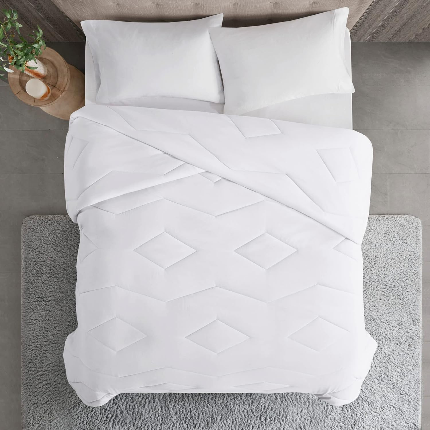 Madison Park Windom Down Alternative Comforter, Premium 3M Scotchgard Moisture Wicking Treatment, Lightweight and Soft Bed Cover For All Season, Diamond Quilt White Full/Queen