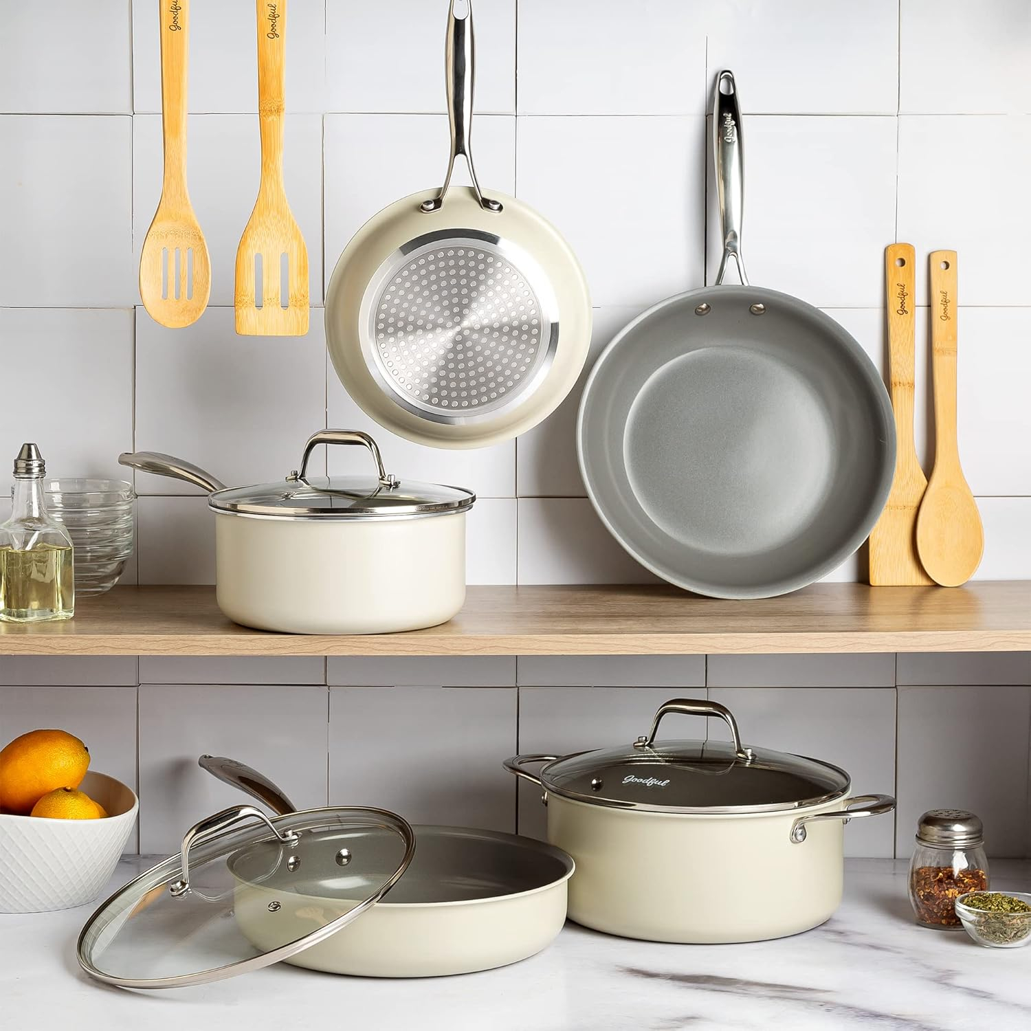 Cream 12-Piece Nonstick Aluminum Cookware Set with Glass Lids