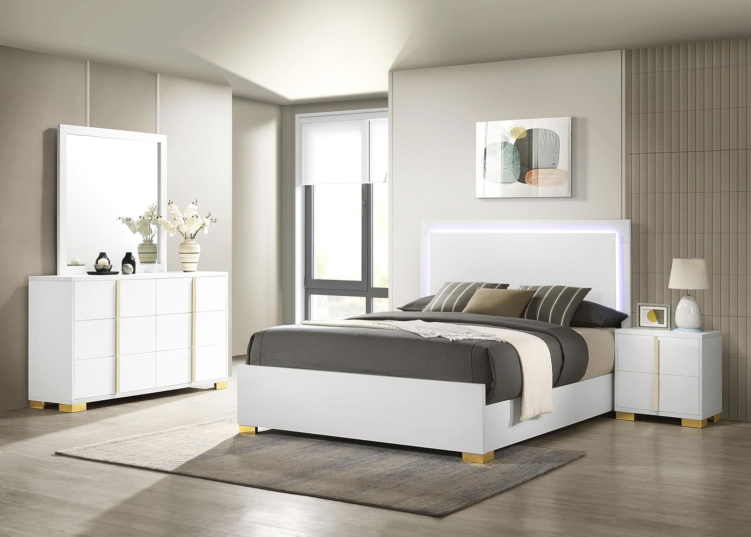 Coaster Company 4-Piece Contemporary Wood Queen Bedroom Set, White/Gold