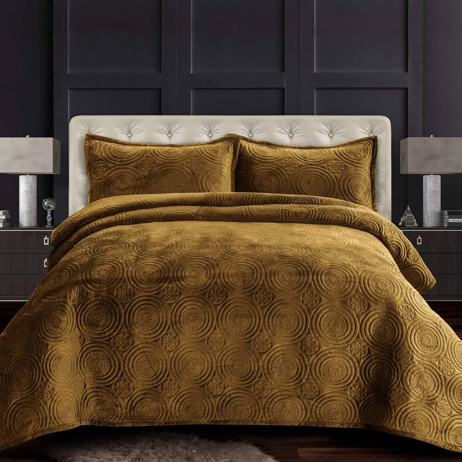 Tribeca Living Capri Velvet Quilt Set
