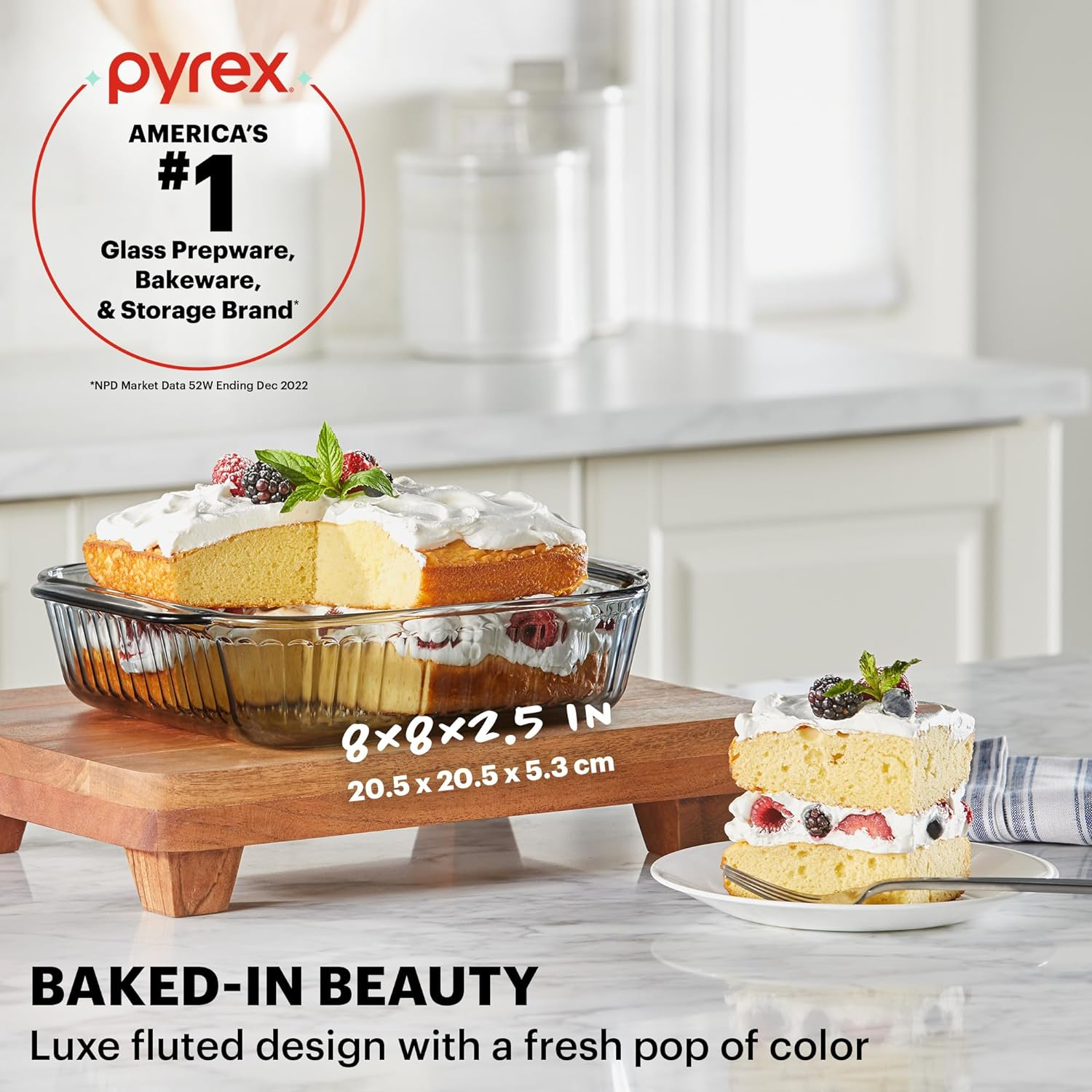 Pyrex Colors Tinted (8x8) Glass Baking Dish with BPA-Free Lid, Oblong Bakeware Glass Pan For Casserole & Lasagna, Dishwasher, Freezer, Microwave and Pre-Heated Oven Safe, Smoke