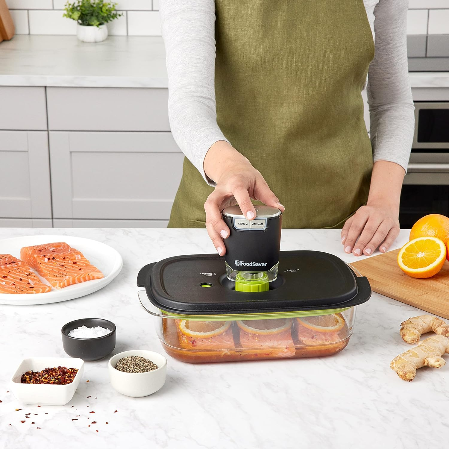 FoodSaver FS2160 Multi-Use Handheld Vacuum Sealer