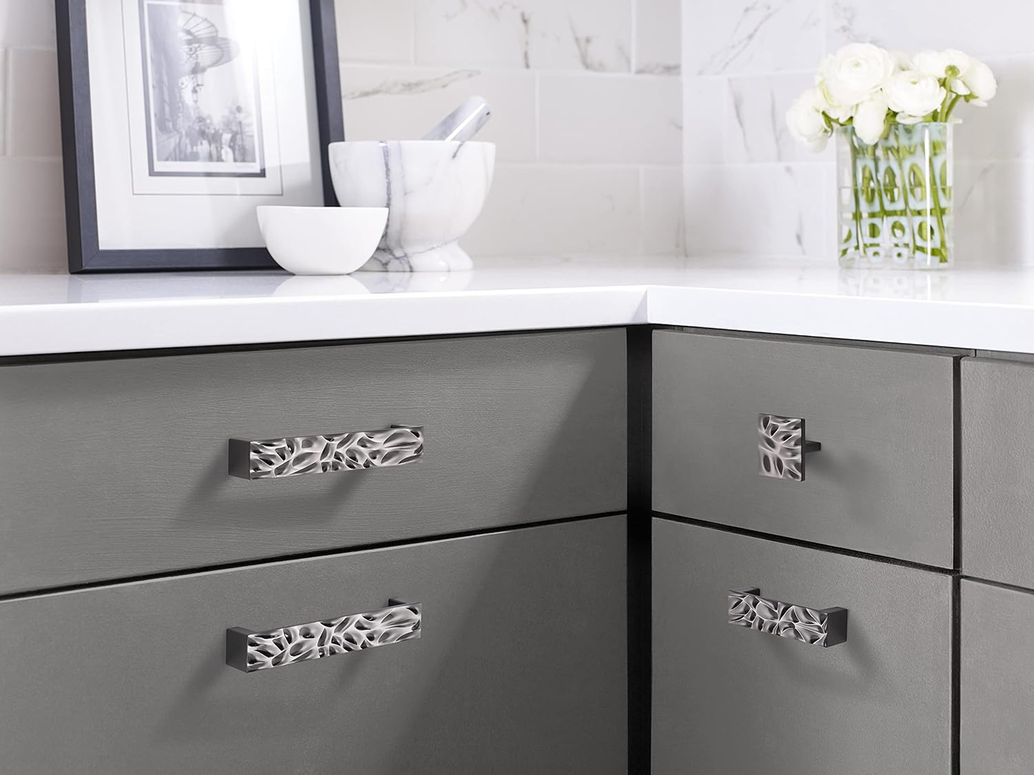 Amerock | Cabinet Pull | Black Chrome | 6-5/16 inch (160 mm) Center to Center | Calathea | 1 Pack | Drawer Pull | Drawer Handle | Cabinet Hardware