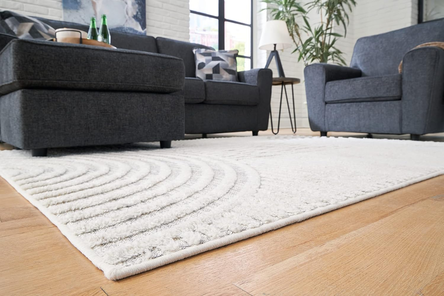 Signature Design by Ashley Contemporary Lambworth 5'3" x 7' Rug  Gray/Cream