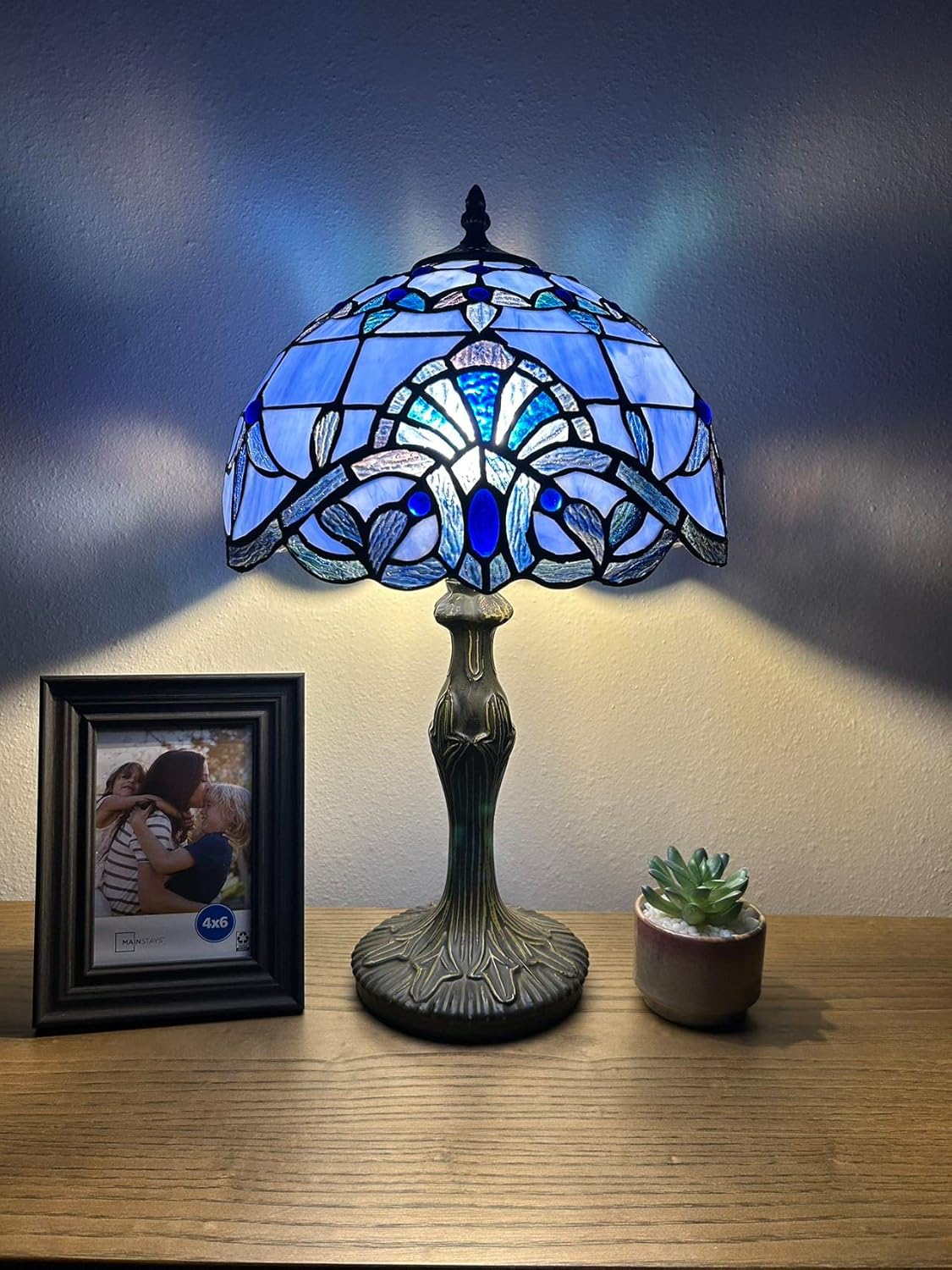 Tiffany Table Lamp Blue Stained Glass Baroque Style Lavender LED Bulb Included for Living Room Bedroom Bedside 12'W*19"H