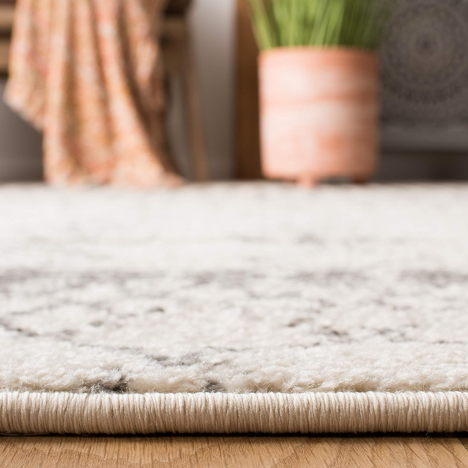 SAFAVIEH Tulum Coriander Moroccan Geometric Area Rug, 10' x 13', Ivory/Grey