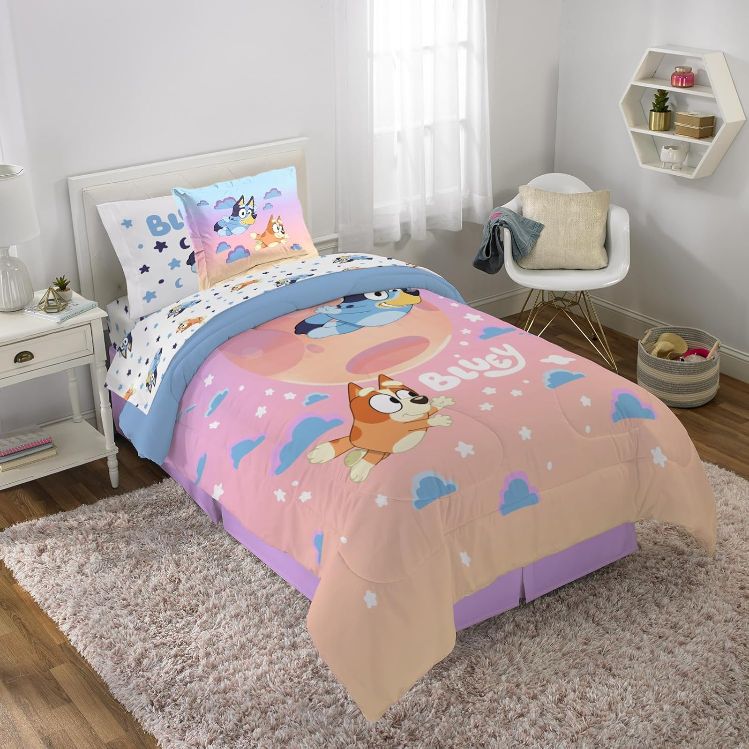 BBC Bluey Sisters Sleepy Time 5 Piece Twin Size Kids Bed Set with Shams