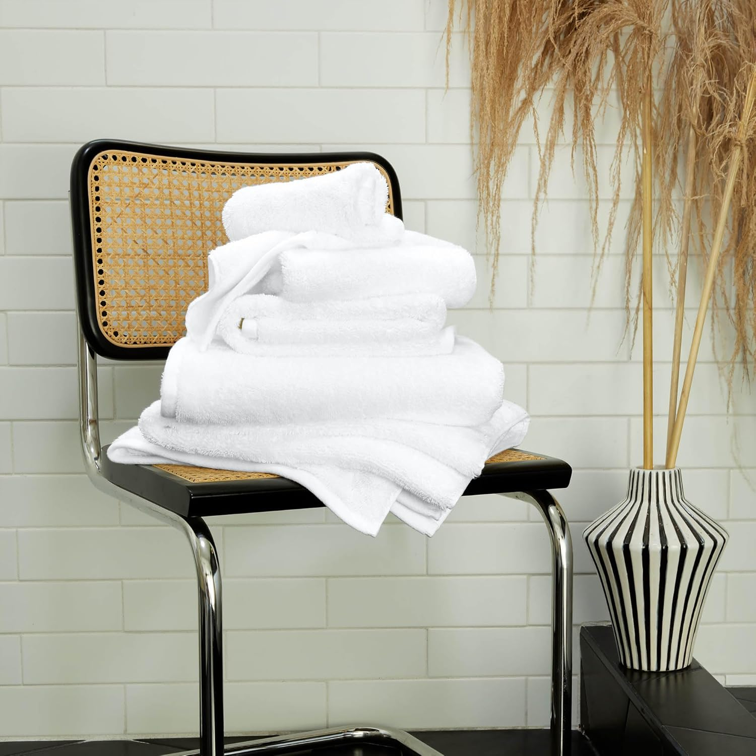 Italic Serene Ultraplush Australian Cotton Washcloths - Set of 2 Luxury Plush Face Wash Cloths, Soft and Absorbent 800 GSM 100% Cotton Washcloth for Bathroom, Spa, Gym, Face and Body (White)