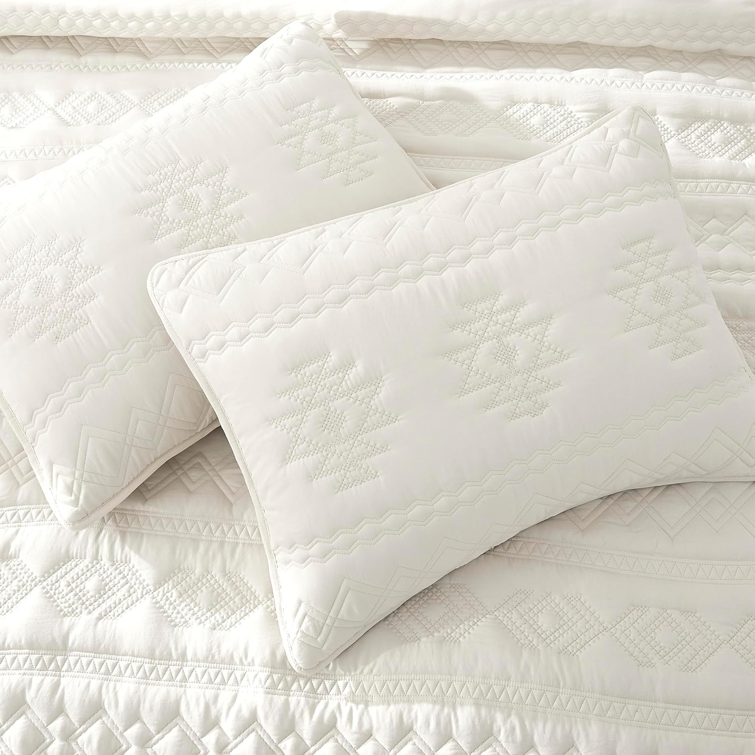 WDCOZY Boho Ivory Oversized California Cal King Size Quilt Bedding Sets with 2 Pillow Shams, Cream White Farmhouse Lightweight Soft Bedspread Coverlet for All Season, 3 Pieces
