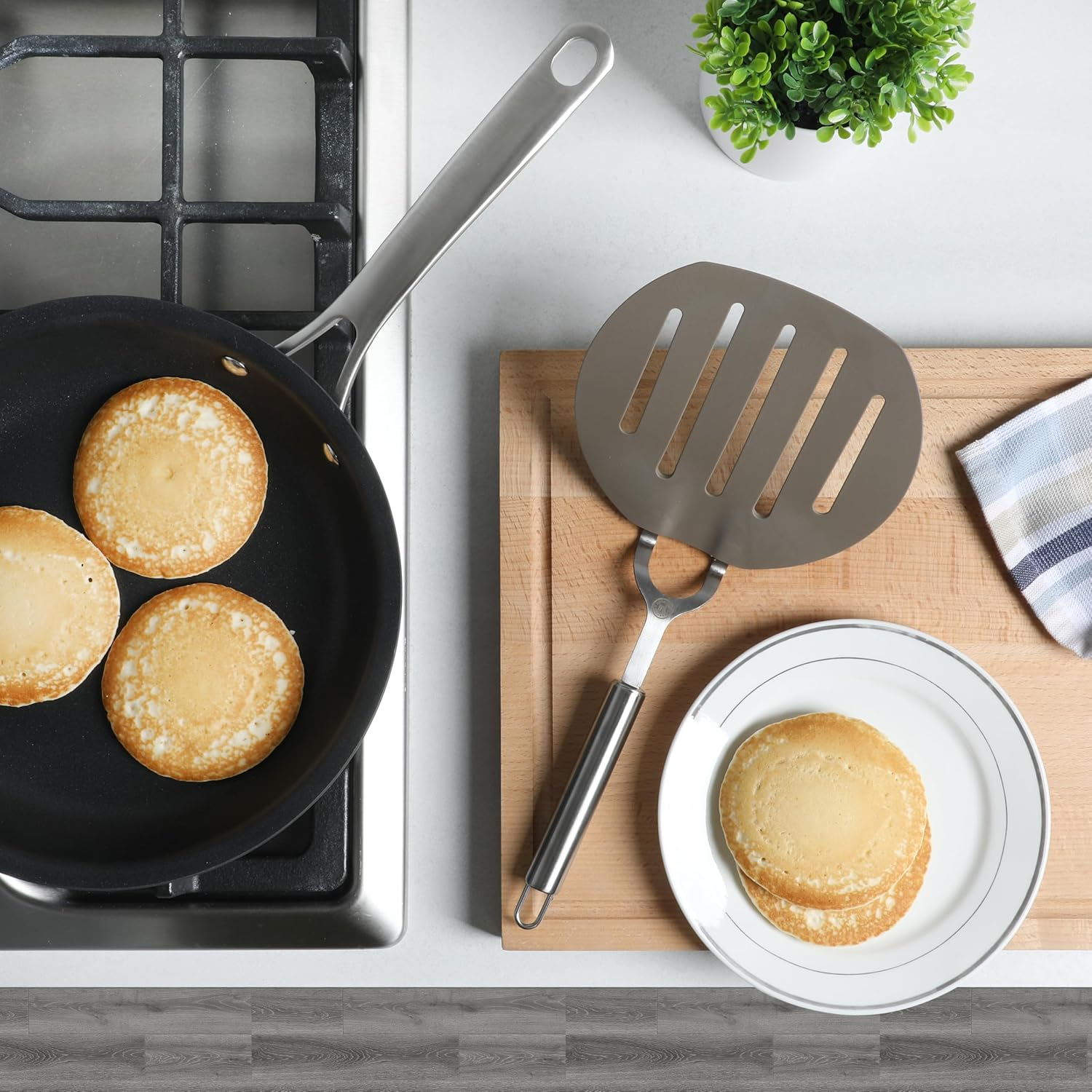 Martha Stewart Richburn 6.5" Large Slotted Pancake Turner W/Stainless Steel Handle