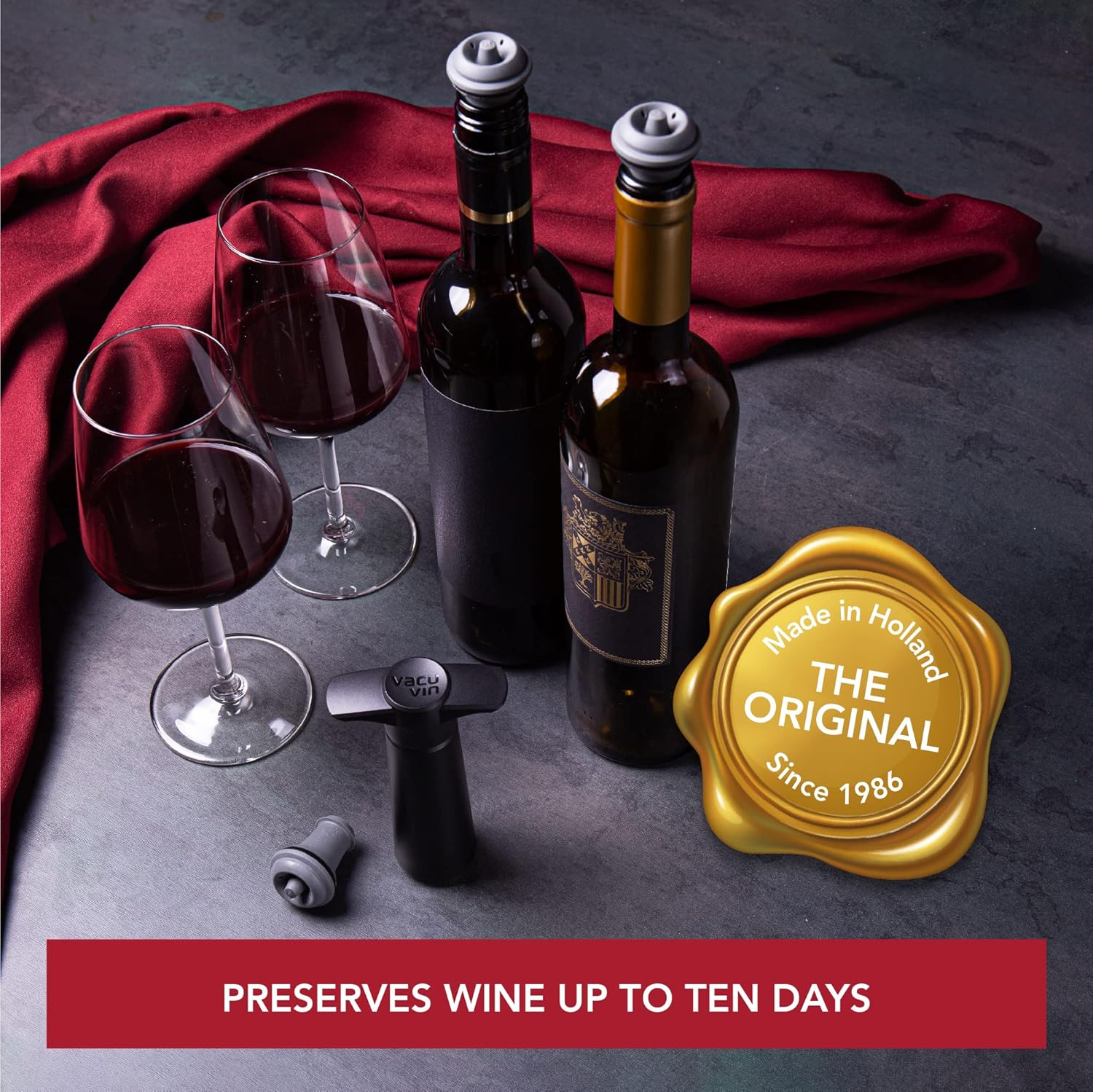 Black Plastic Wine Saver Pump with Vacuum Stoppers