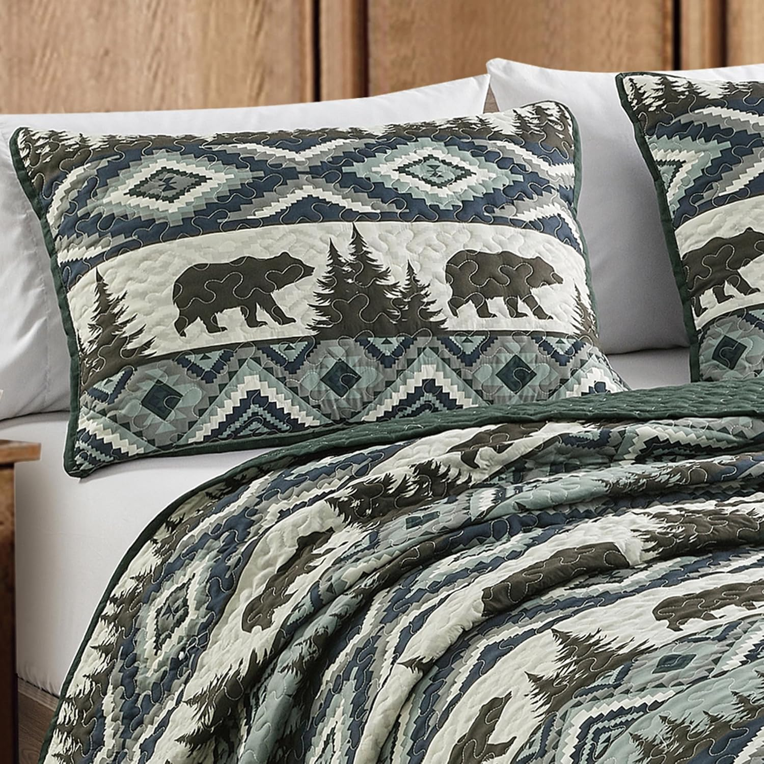 ESCA Farmhouse Boho Brown Bears Bedspread with 2 Pillow Shams - Full/Queen Size, 3-Piece Brown Rustic Cabin Lodge Quilt Set