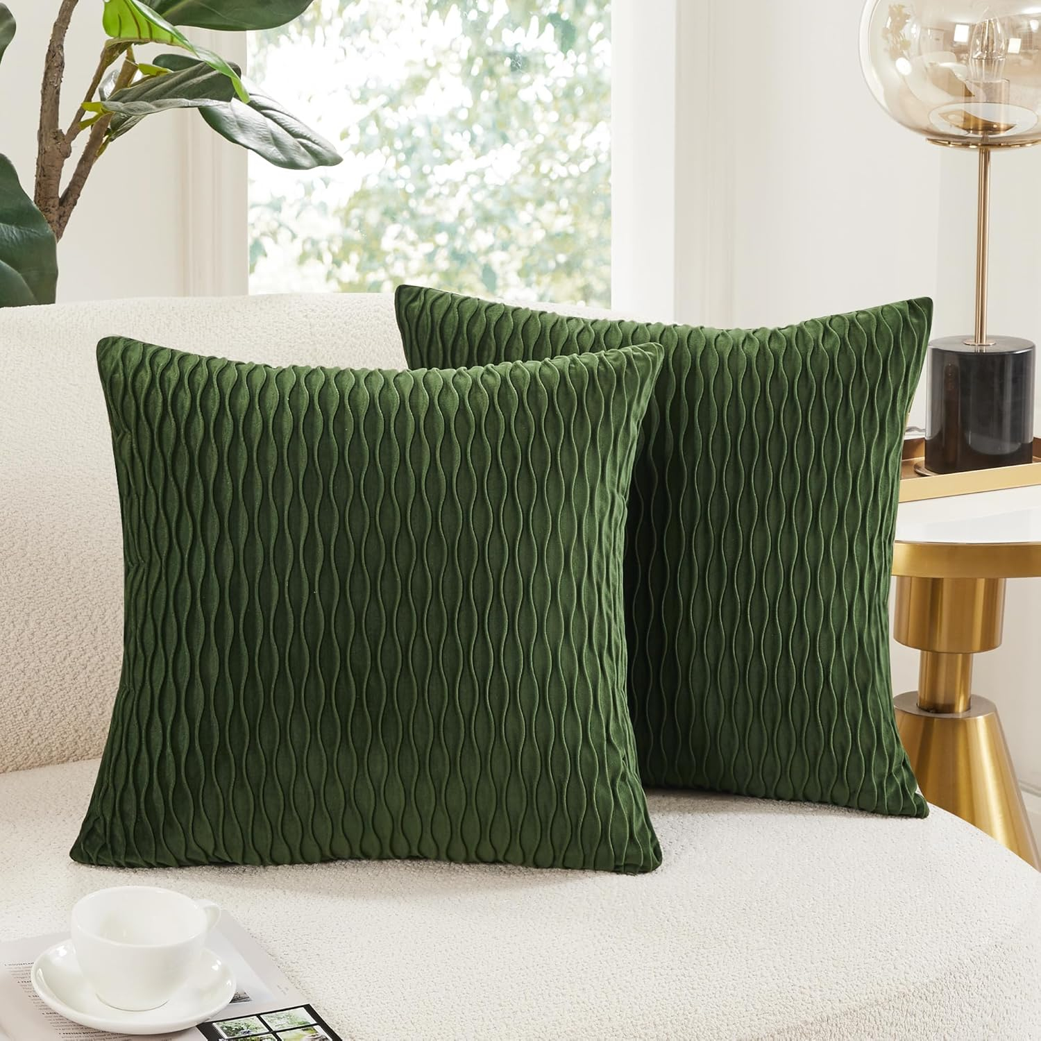 Deconovo Decorative Velvet Throw Pillow Covers, Set of 2, Soft & Elegant Cushion Covers for Sofa, Bedroom, Living Room & Home Decor, Wave/Cream White, 16x16 Inch