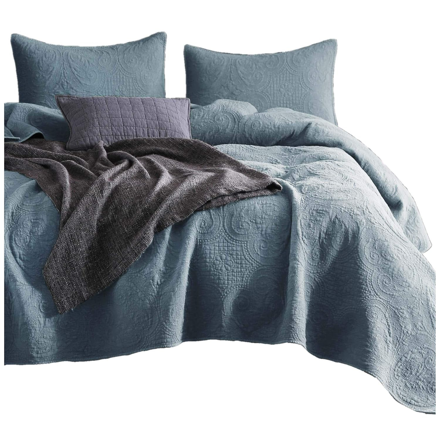 Embroidery Chic Design Quilt Set
