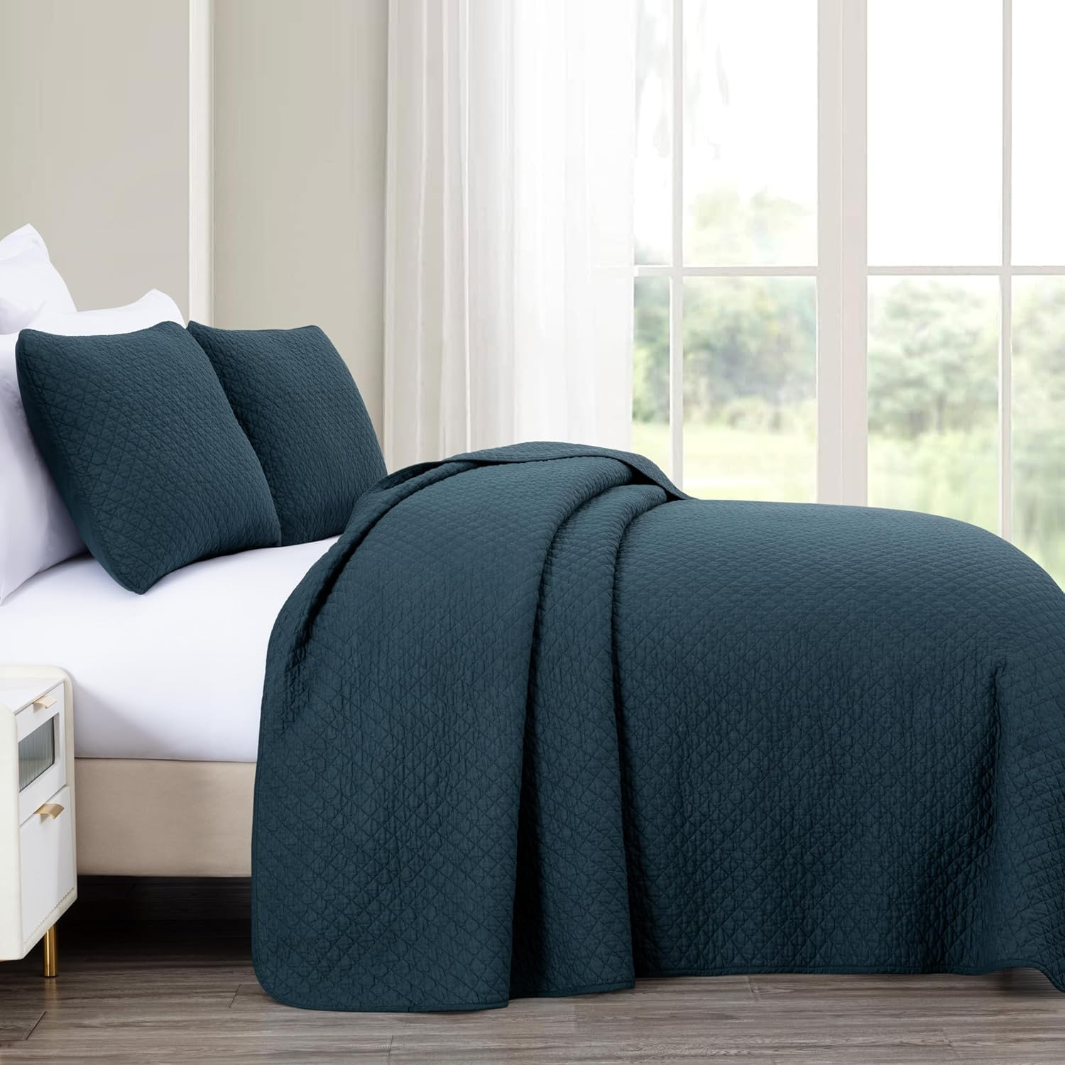 Chezmoi Collection Avon Diamond Geometric Solid Cotton Lightweight Quilt for All Seasons, 3-Piece Quilt Set, King, Dark Blue