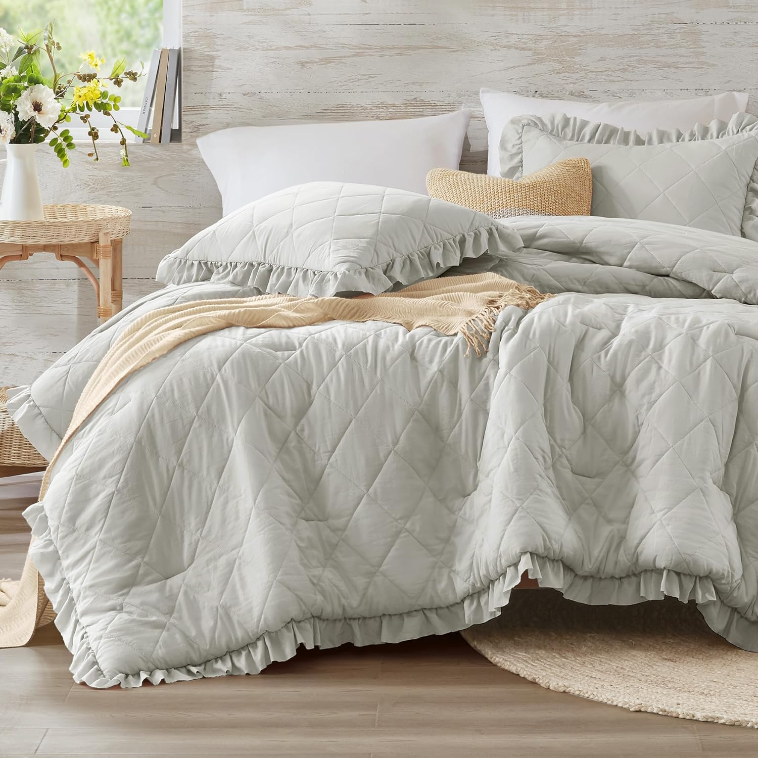 Ruffle Edge Comforter Set - Full/Queen Gray, Farmhouse All-Season 3 PCS Bedding Set with Modern Neutral Design for Easy Care Bedrooms