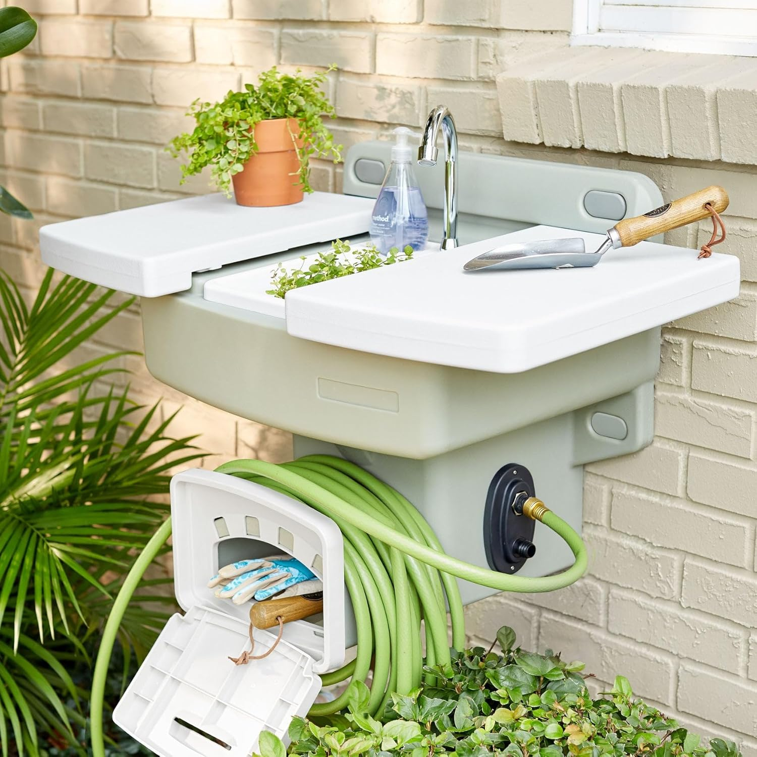 BrylaneHome Outdoor Garden Sink With Hose Holder - White