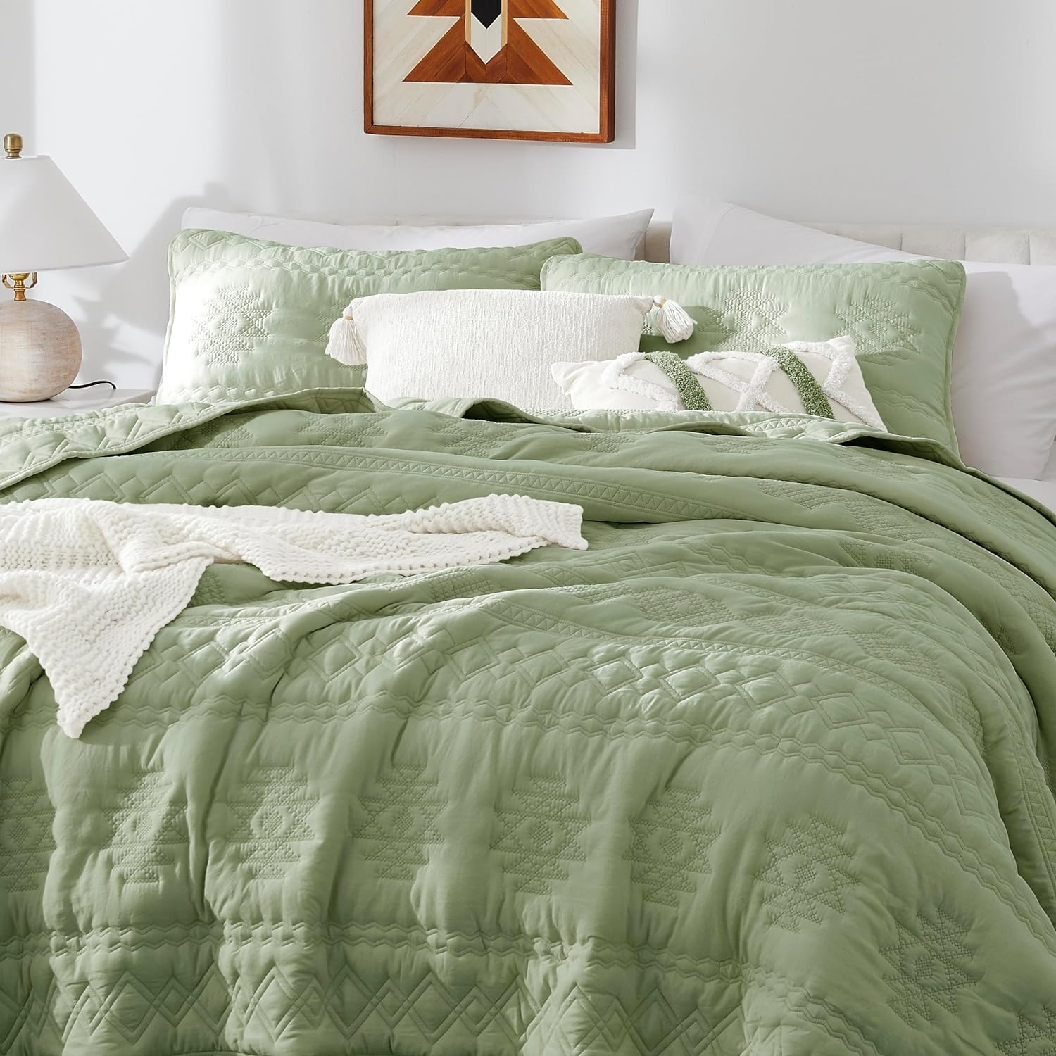 WDCOZY Boho Sage Green Quilts Queen Size Bedding Sets with 2 Pillow Shams, Farmhouse Lightweight Soft Bedspread Coverlet for All Season, 3 Pieces, 90x90 inches