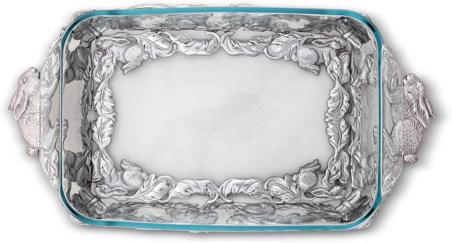 Silver Bunny Aluminum and Glass 3-Quart Casserole Dish