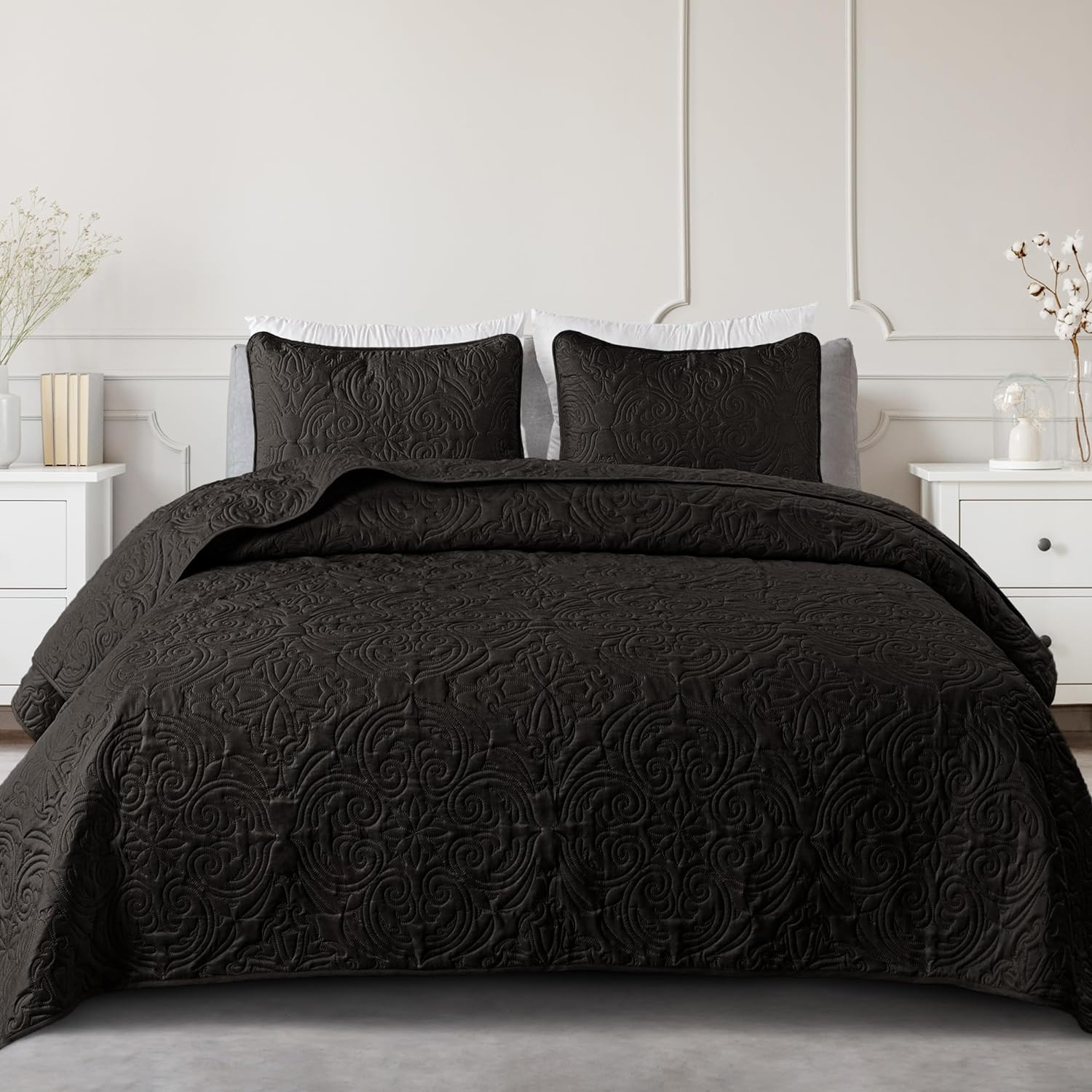 Exclusivo Mezcla Queen Quilt Bedding Set, Lightweight Vintage Queen Size Quilts with Pillow Shams, Soft Bedspreads Coverlets for All Seasons (96"x90", Black)