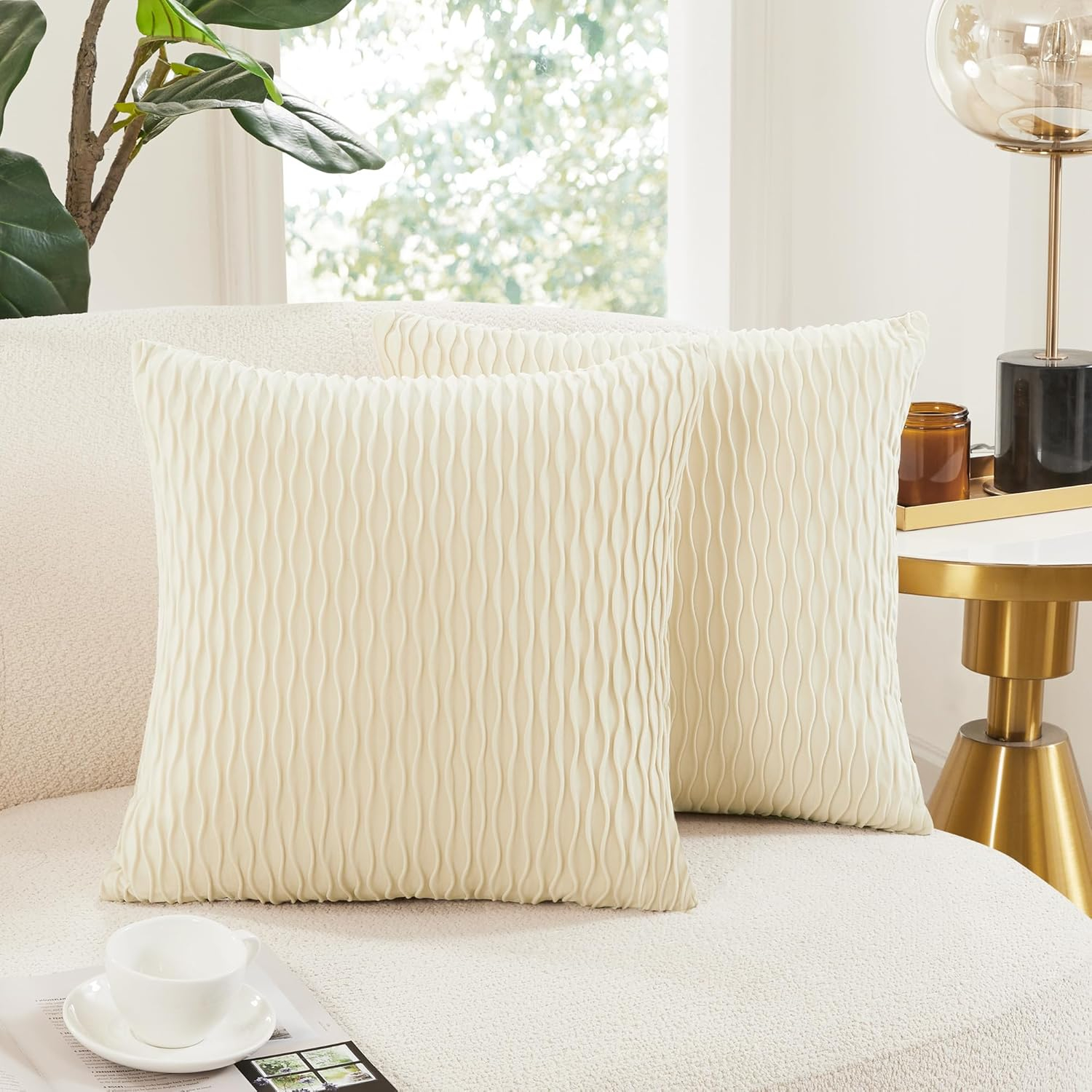 Deconovo Decorative Velvet Throw Pillow Covers, Set of 2, Soft & Elegant Cushion Covers for Sofa, Bedroom, Living Room & Home Decor, Wave/Cream White, 16x16 Inch