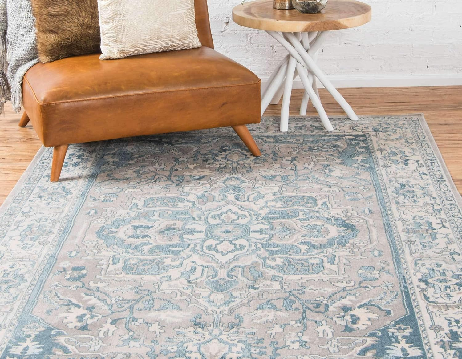 Elegant Dark Gray 8' x 10' Synthetic Rectangular Area Rug