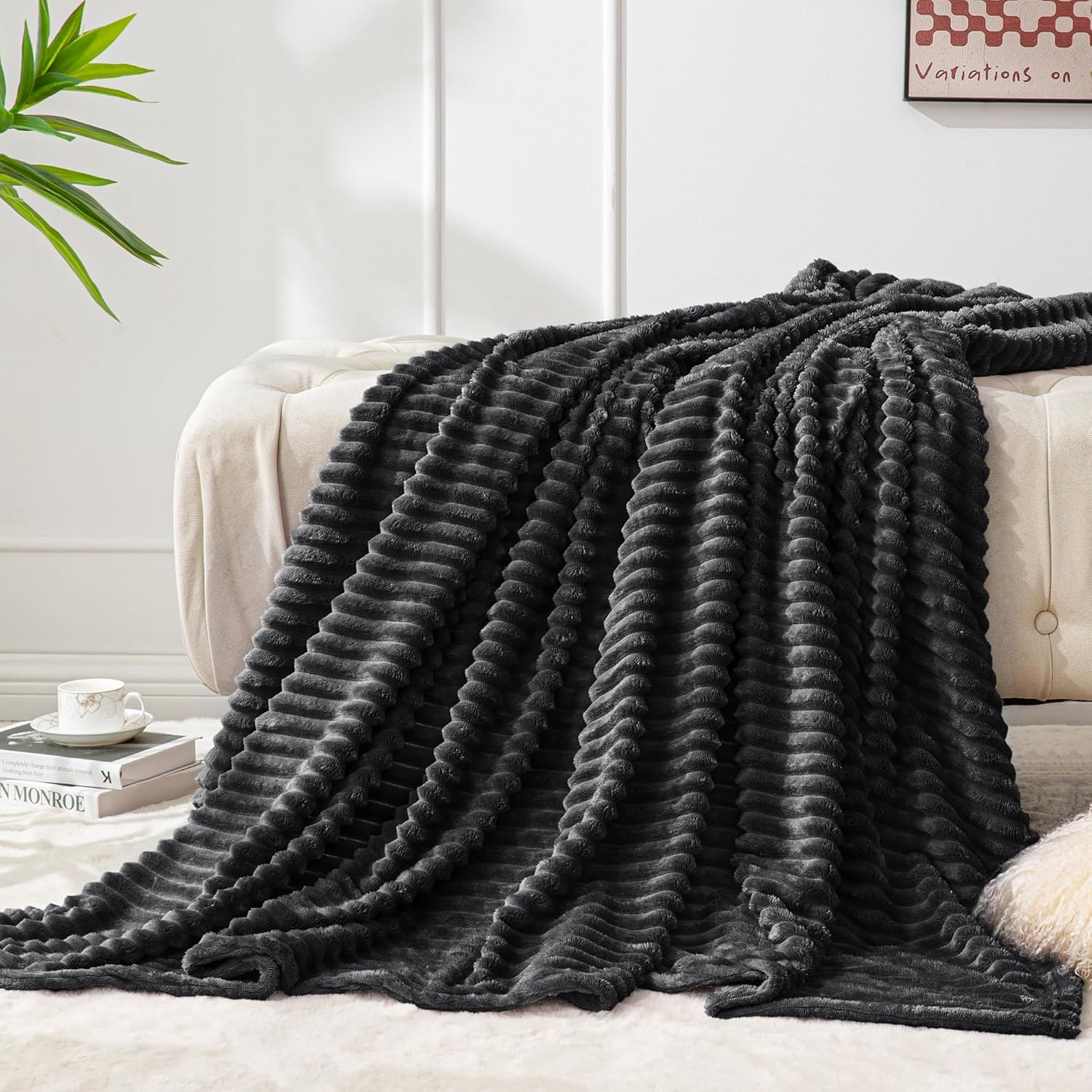 BEDELITE Fleece Blanket King Size – 3D Ribbed Jacquard Soft and Warm Decorative Fuzzy Blankets – Cozy, Fluffy, Plush Lightweight Throw Blankets for Couch, Bed, Sofa(Black, 108x90 inches)