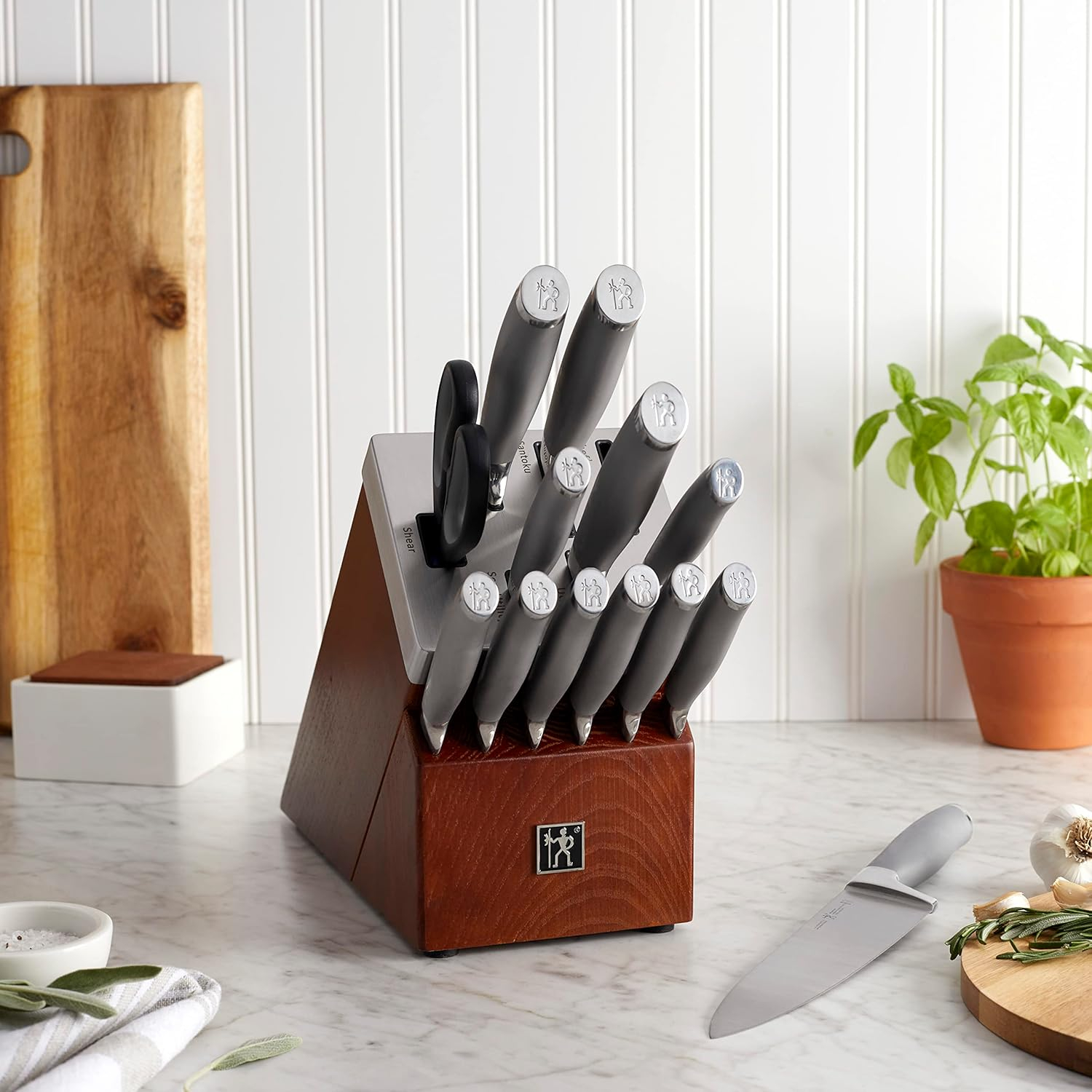 Henckels Modernist 14-pc Self-Sharpening Knife Set with Block, Chef Knife, Paring Knife, Bread Knife, Steak Knife, Dark Brown, Stainless Steel, Walnut