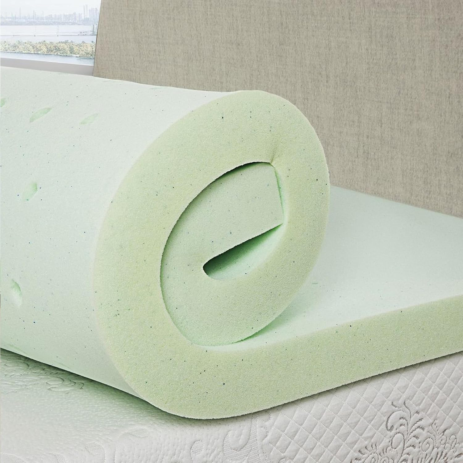 Bridgevine Home 3 inch Queen Size Cool Gel Memory Foam Mattress Topper
