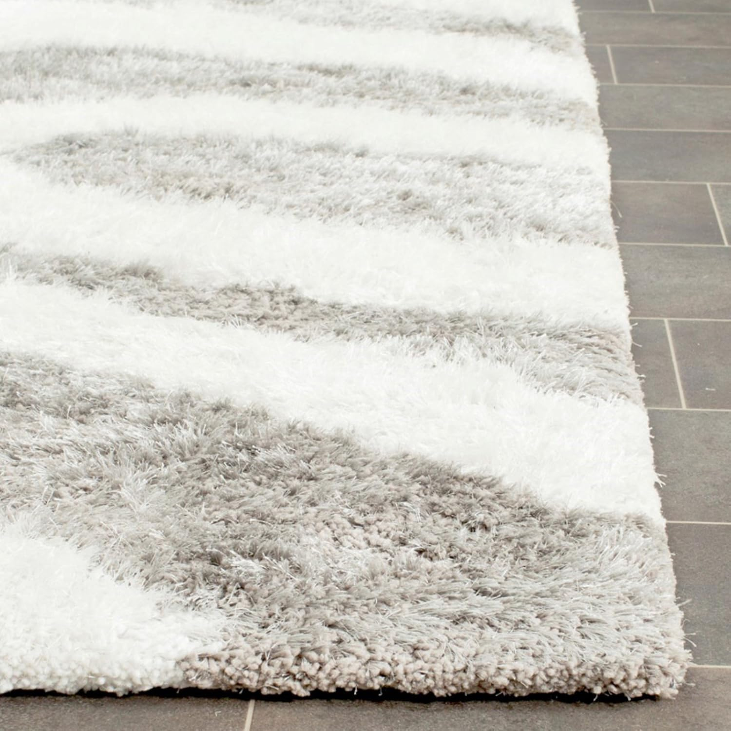 SAFAVIEH Barcelona Shag Collection Area Rug - 9' x 12', Ivory & Silver, Handmade Abstract, 1.75-inch Thick Ideal for High Traffic Areas in Living Room, Bedroom (BSG321A)