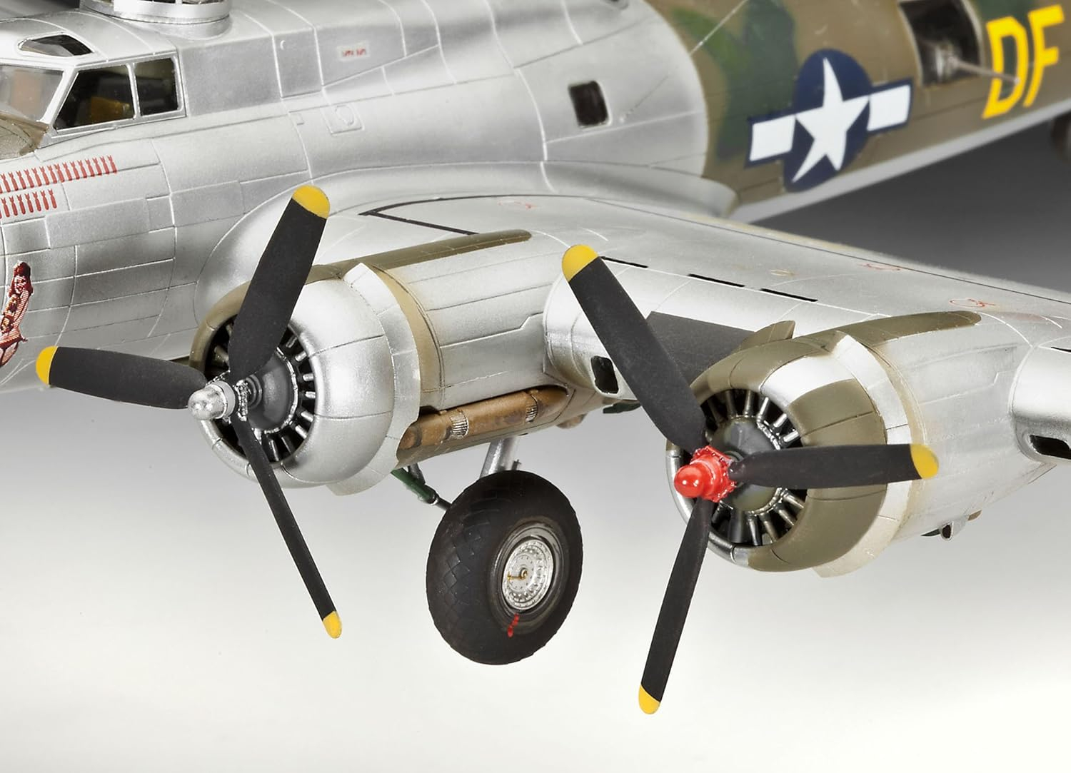 Revell Of Germany 04283 B-17G Flying Fortress