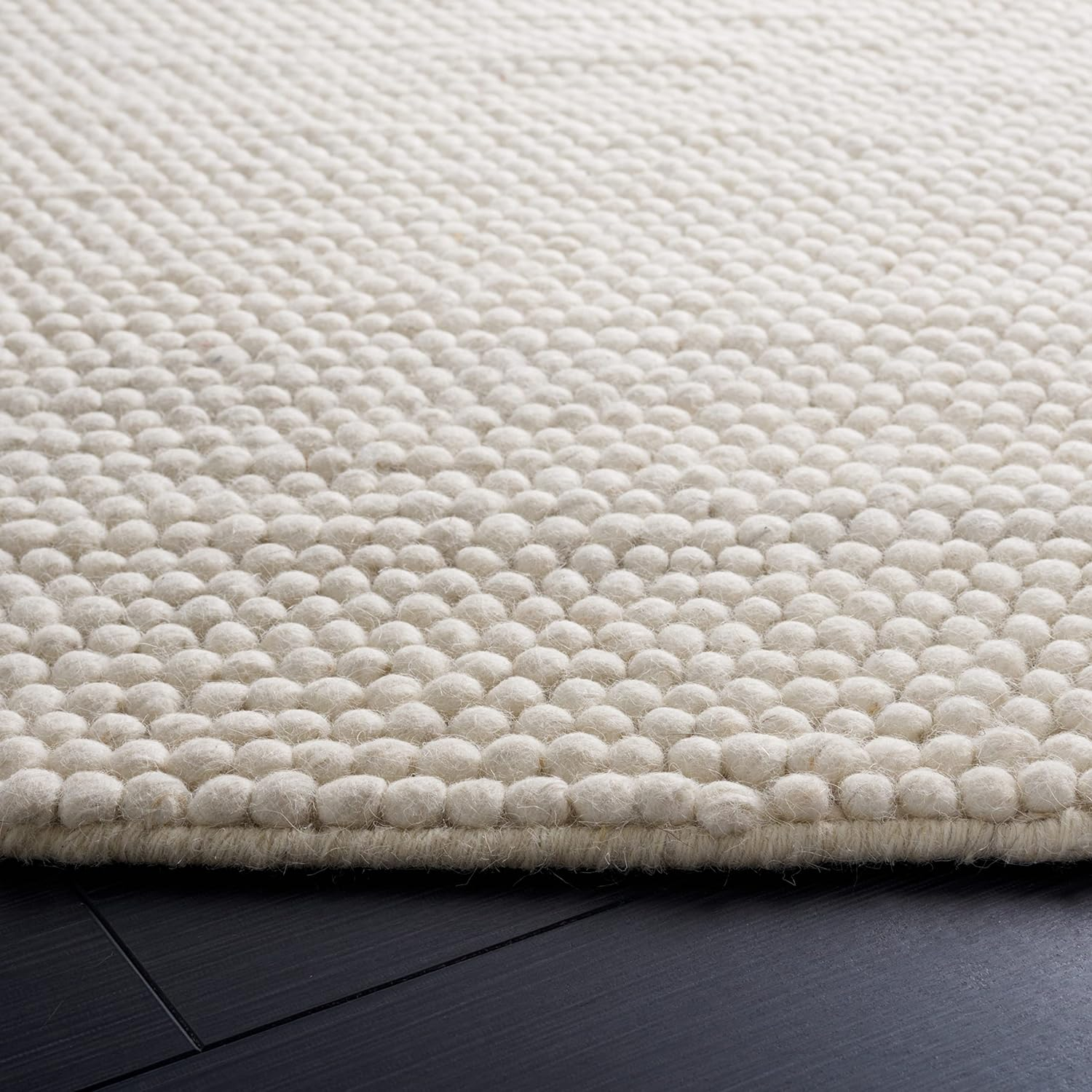 SAFAVIEH Natura Feride Geometric Area Rug, Ivory, 5' x 5' Round