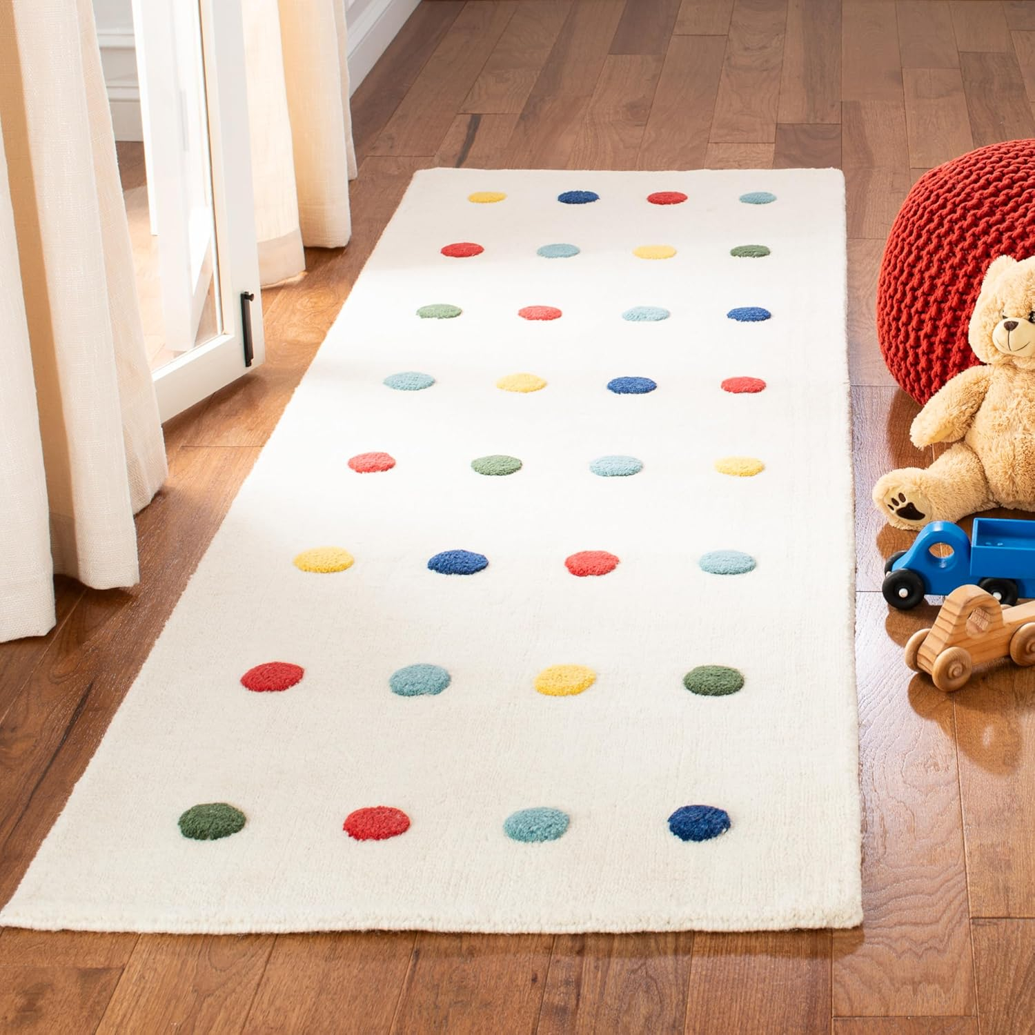 SAFAVIEH Kids Colorful Polka Dots Runner Rug, Ivory, 2'3" x 6'