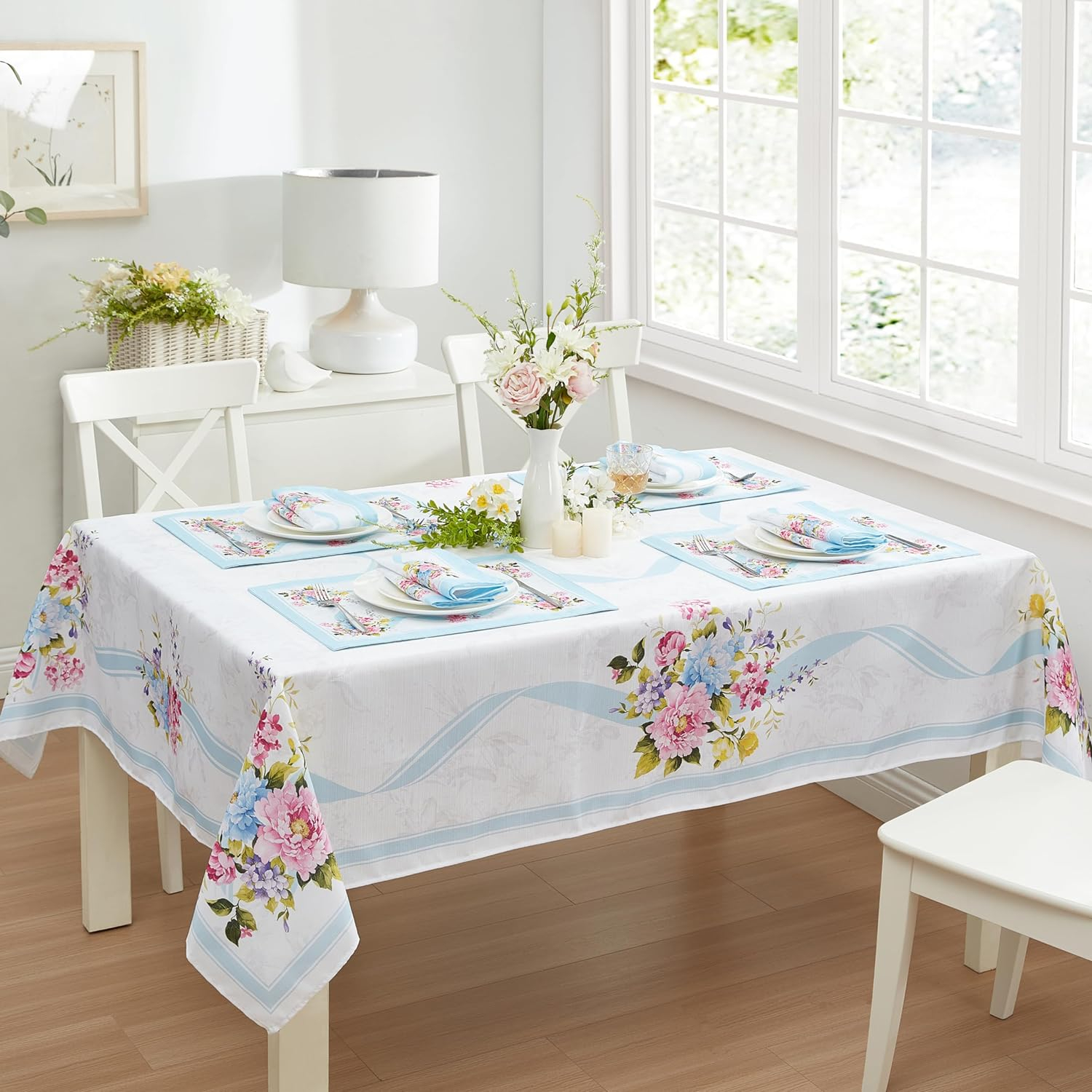 Rose Cottage Engineered Tablecloth - Multicolor - 60x120 - Elrene Home Fashions
