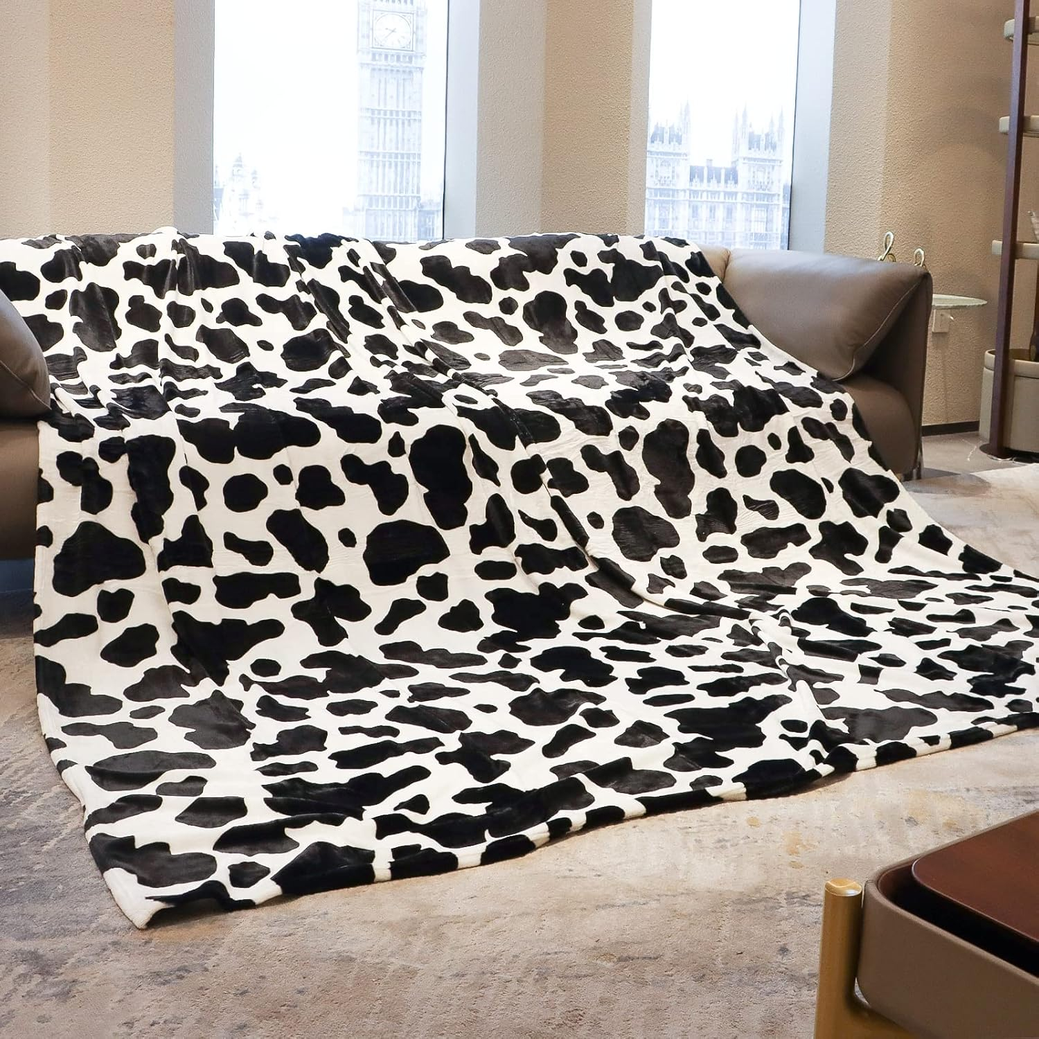 Fleece Bed Blankets Queen/Full Size Black and White Soft Lighweight Blanket for Bed 90"x90" Large Plush Fuzzy Queen Blanket for Bed Couch Home Decor