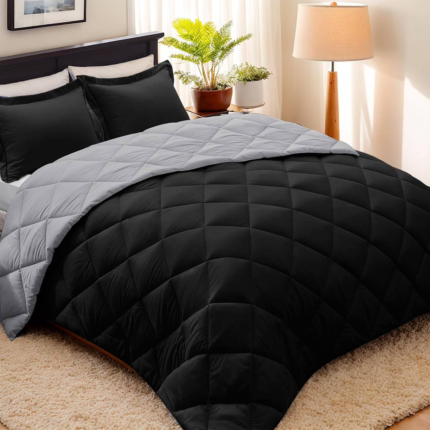 DOWNCOOL Comforter King Size, Reversible Duvet Insert,Black/Grey All Season Blanket, Lightweight Quilt, Down Alternative Hotel Comforter with Corner Tabs (Black/Gray, King 102x90 Inches)