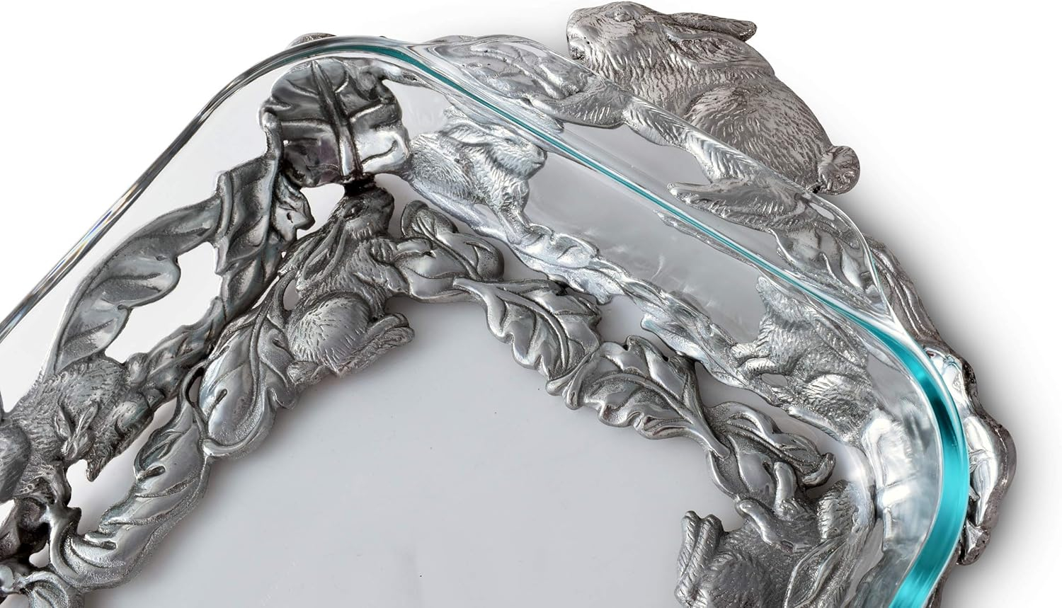 Silver Bunny Aluminum and Glass 3-Quart Casserole Dish