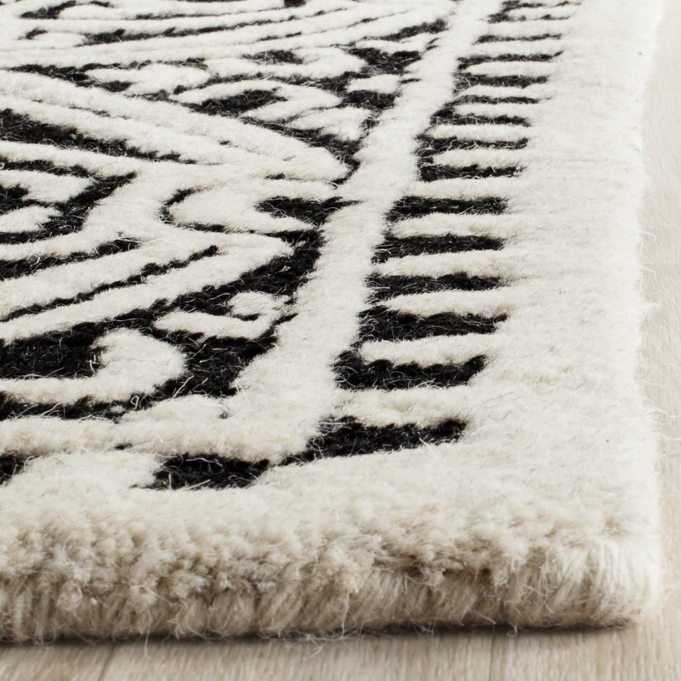 Ivory and Navy Blue Hand-Tufted Wool Rectangular Rug, 12' x 18'