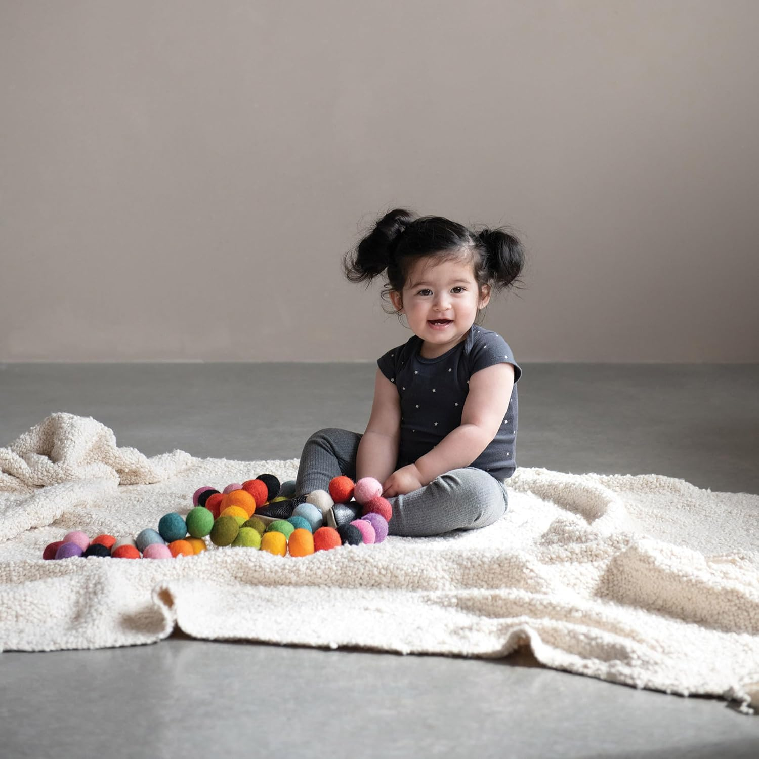 Creative Co-Op Wool Felt Ball Garland, Multi Color