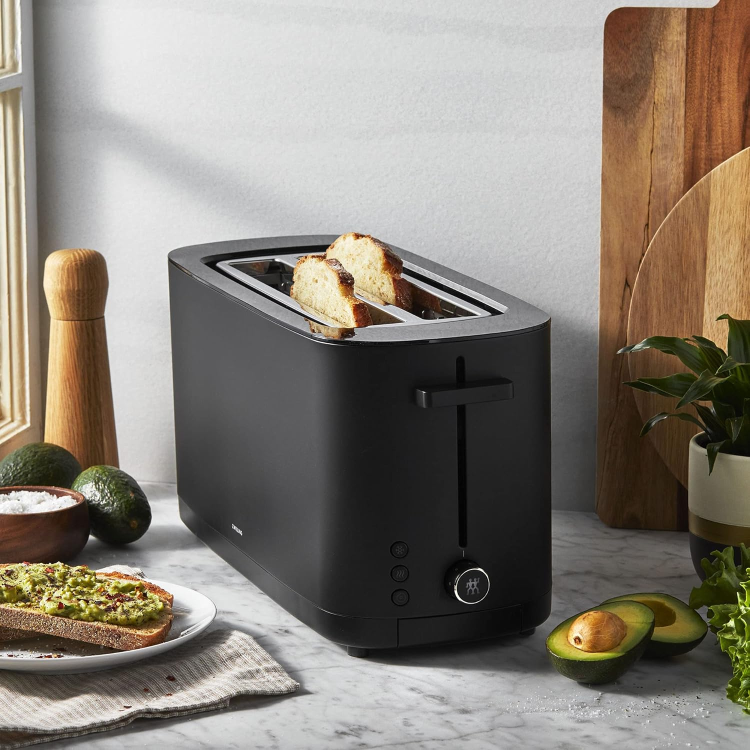 ZWILLING Enfinigy 2 Long Slot Toaster, 4 Slices with Extra Wide 1.5" Slots for Bagels, 7 Toast Settings, Even Toasting, Reheat, Cancel, Defrost, Black