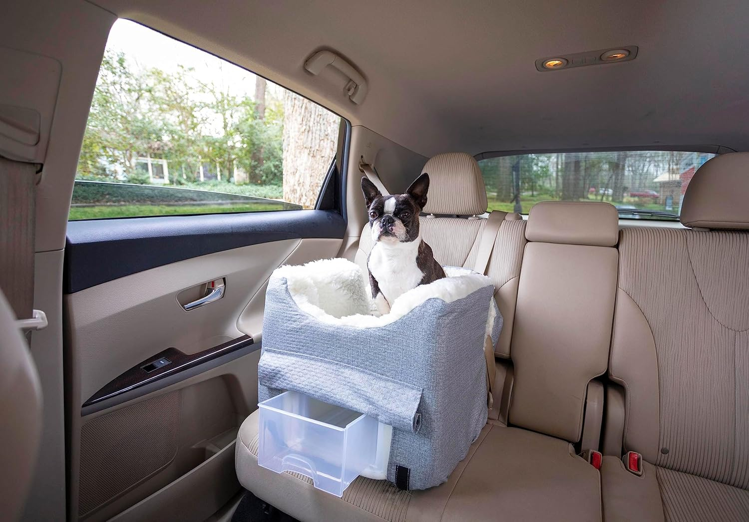 Medium Gray Soft-Sided Elevated Dog Car Seat with Sherpa Interior