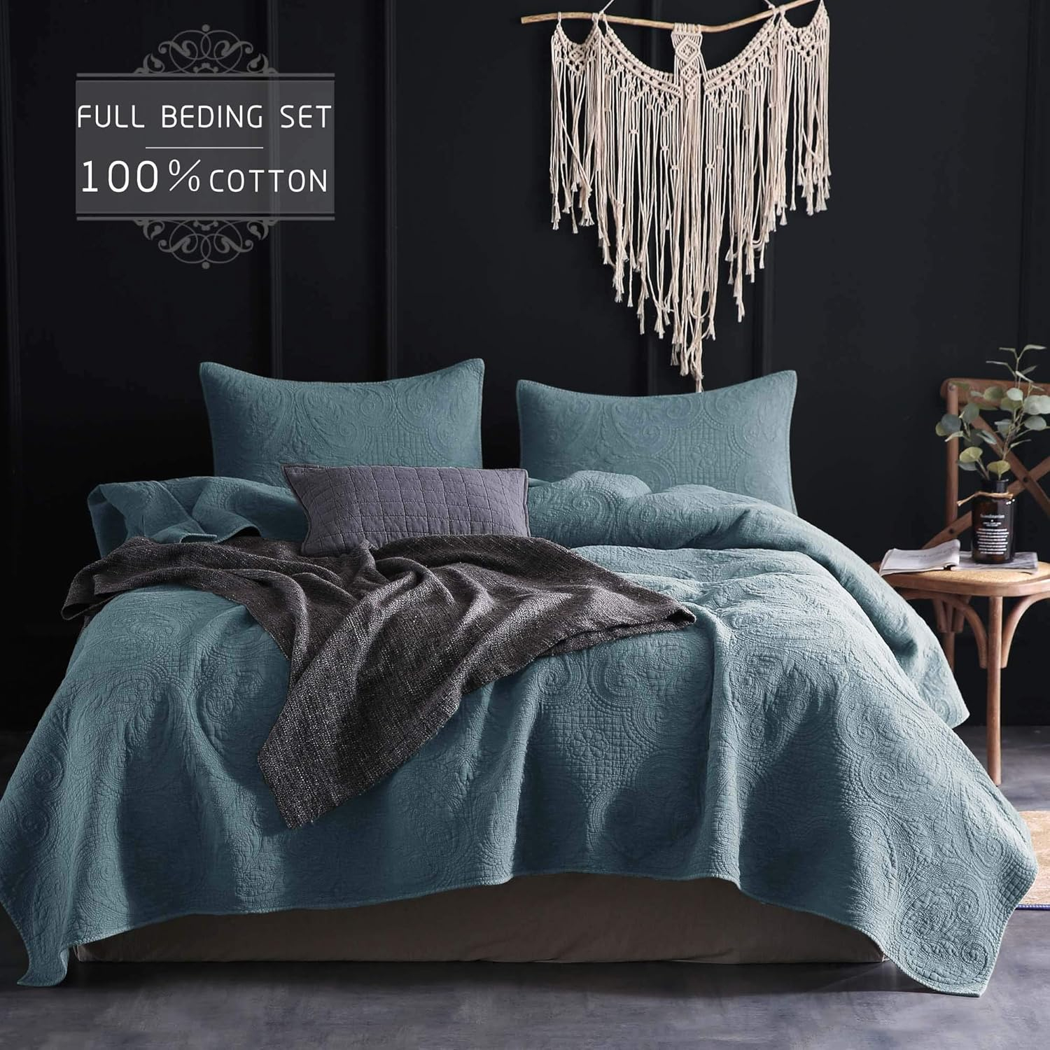 Embroidery Chic Design Quilt Set