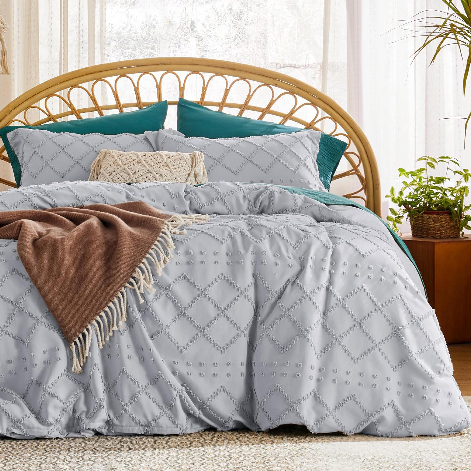 Bedsure Boho Duvet Cover King Size - Boho Bedding, Tufted King Duvet Cover for All Seasons, 3 Pieces Embroidery Shabby Chic Home Bedding,Comforter Not Included (Grey, 104" x 90")