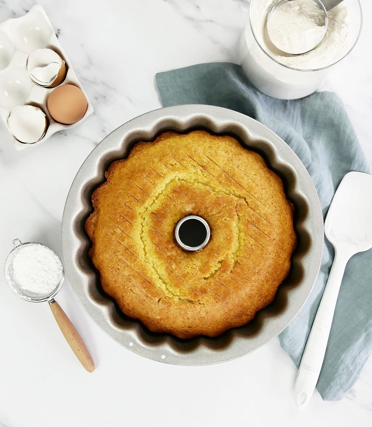 Silver Nonstick Silicone Scalloped Tube Cake Pan