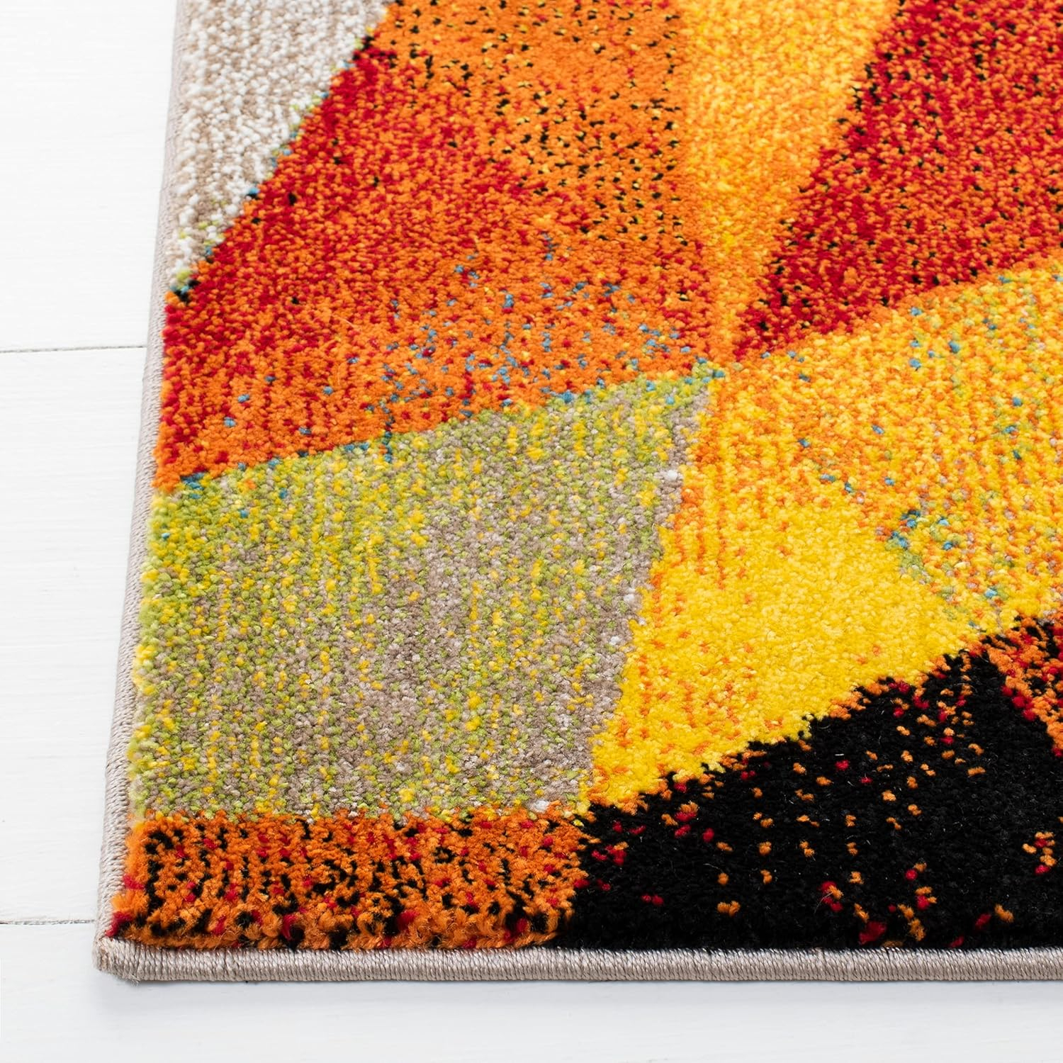 SAFAVIEH Porcello Karenza Geometric Area Rug, Orange/Red, 2'7" x 5'