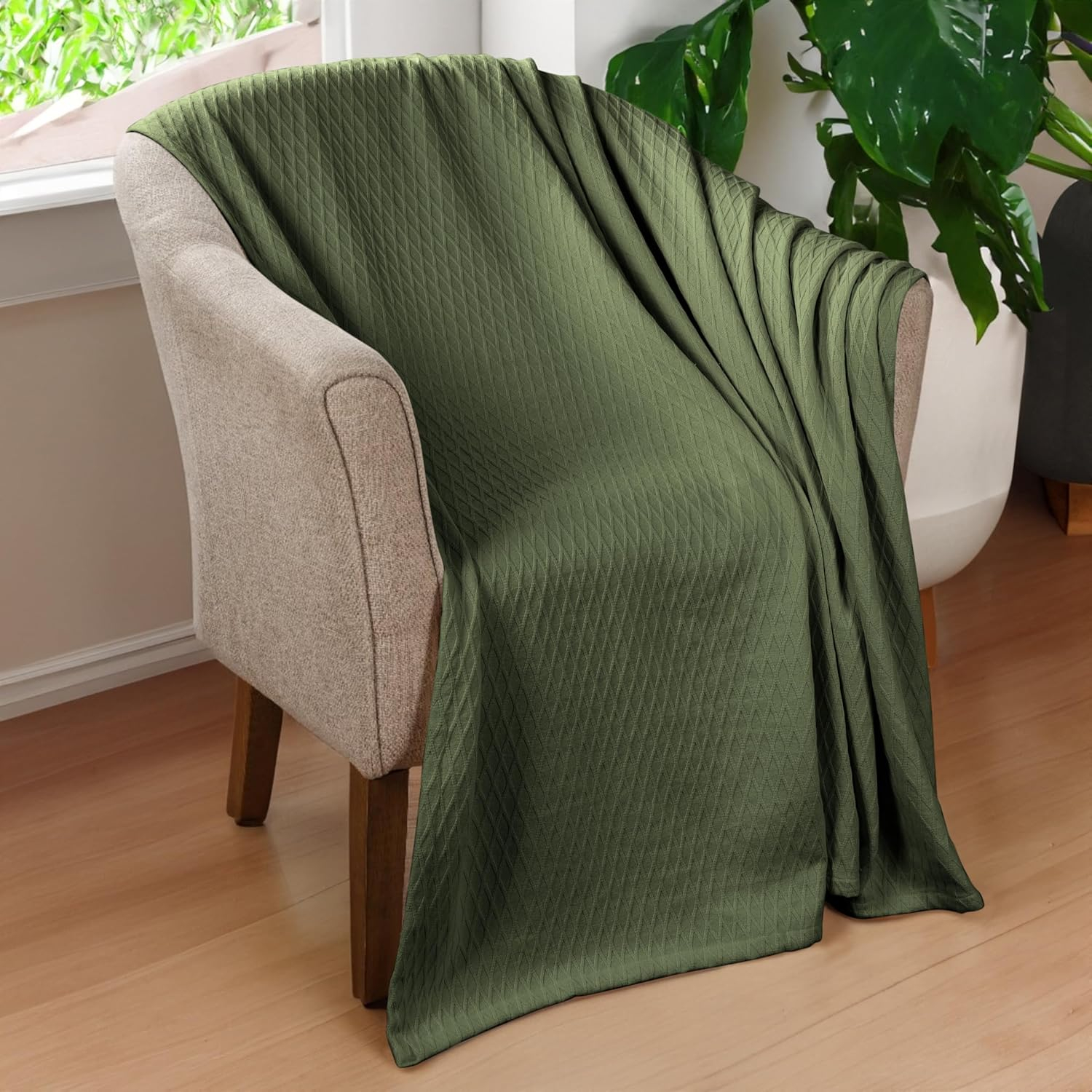SUPERIOR Diamond Weave All-Season Cotton Blanket, Cover for Home, Couch, Bed, Soft, Warm Blankets, Boho Aesthetic, Comfy, Cozy Covers, Decorative Bedding Essentials, Full/Queen, Forest Green
