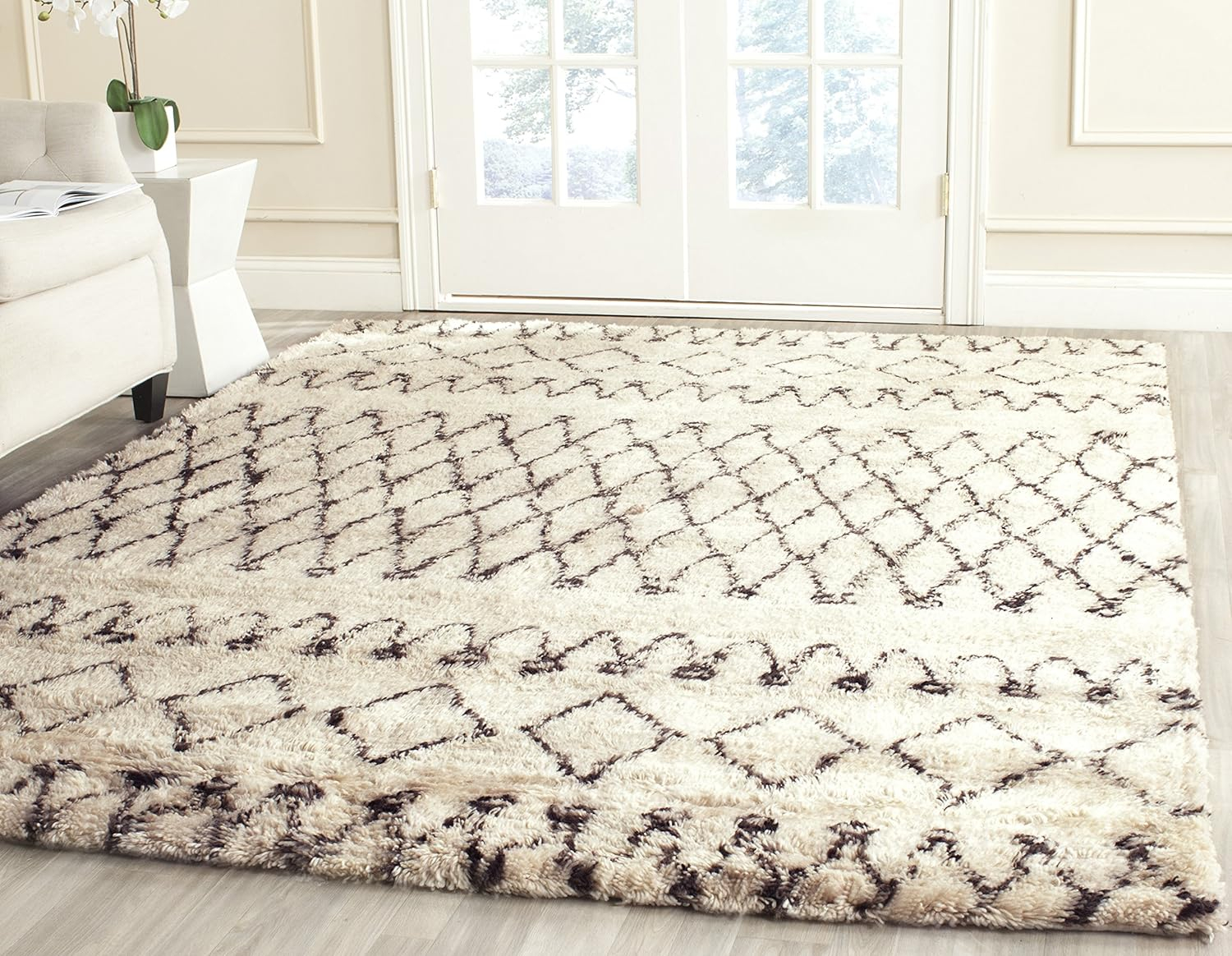 New Rug Collections CSB851A-9-Color:Ivory/Black,Design:Shag & Flokati,Shape:Medium Rectangle,Size:8'L x 5'W