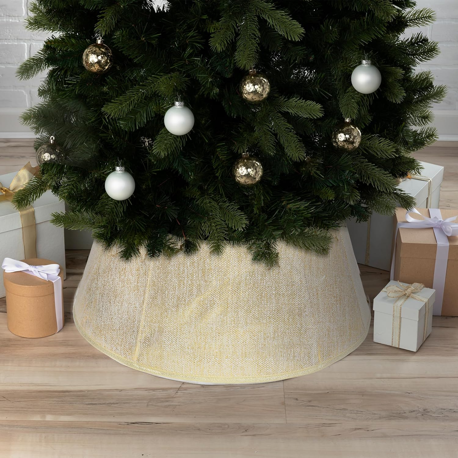 New Traditions 26-in Off-white Tree Collar Tree Skirt