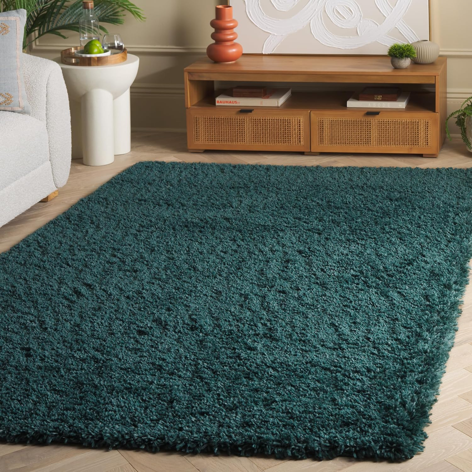 SAFAVIEH Fontana Jamie Solid Shag Area Rug, Dark Green, 5'3" x 7'6"